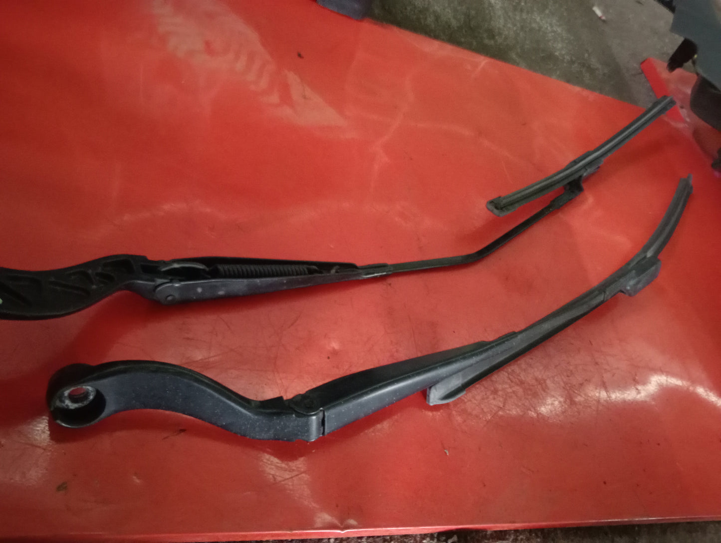 Ford Ecosport | Titanium | Wiper Arm L&R