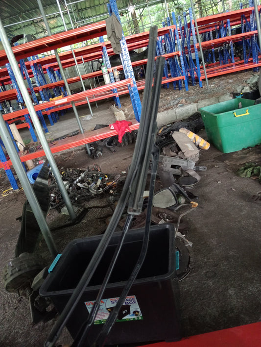 Ford Ecosport | Titanium | Wiper Arm L&R