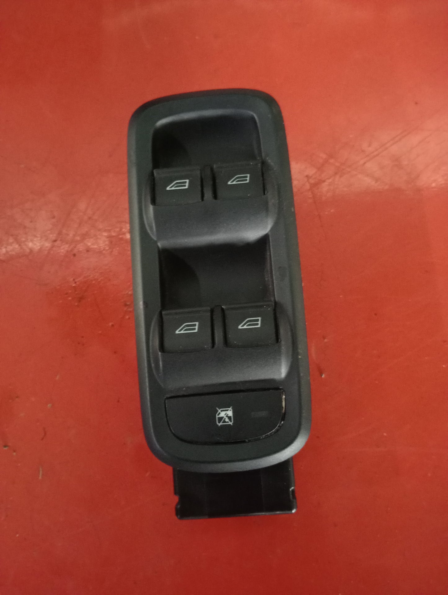Ford Ecosport | Titanium | Main Window Switch