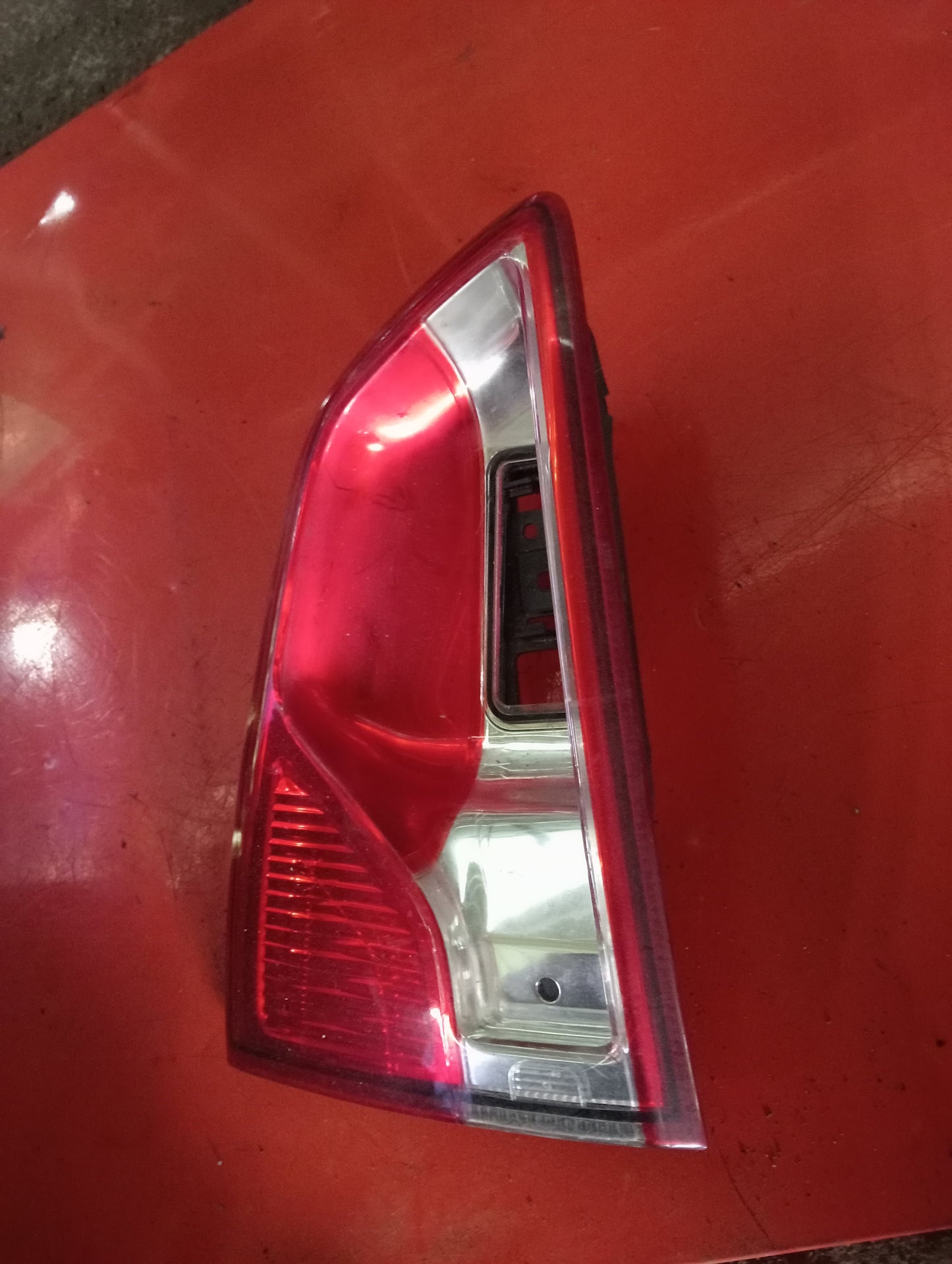Ford Ecosport | Titanium | Tail Light Driver Side Garnish