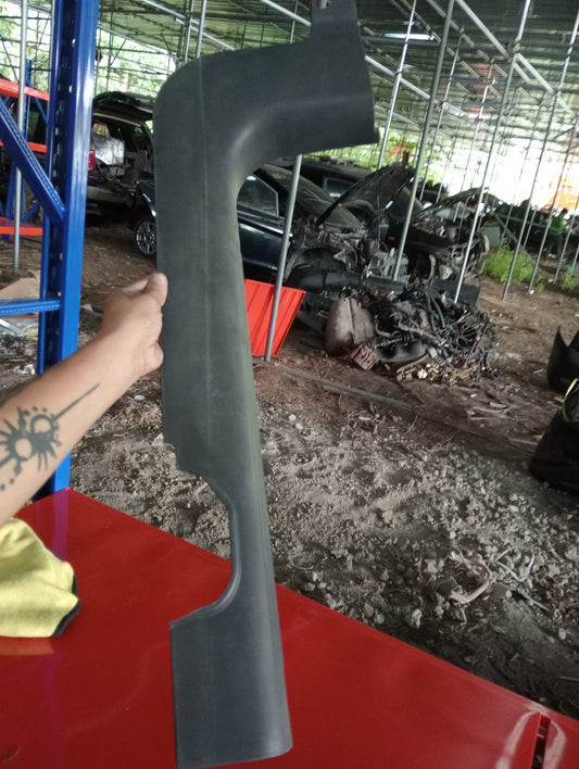 Ford Ecosport | Titanium | Front Passenger Side Stepsil