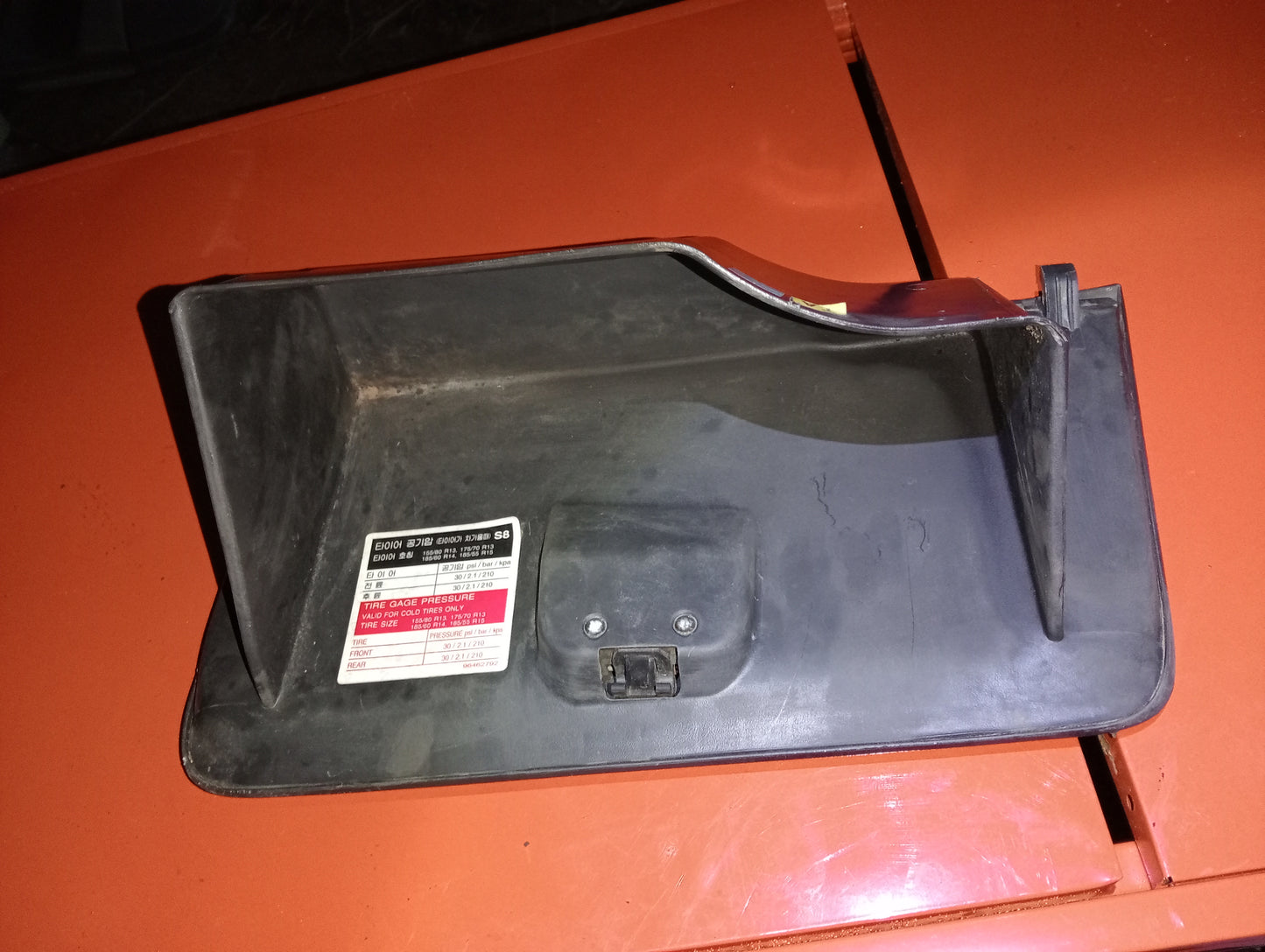 Chevrolet | Aveo | Glove Box