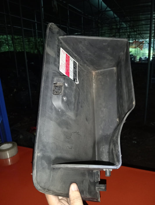 Chevrolet | Aveo | Glove Box