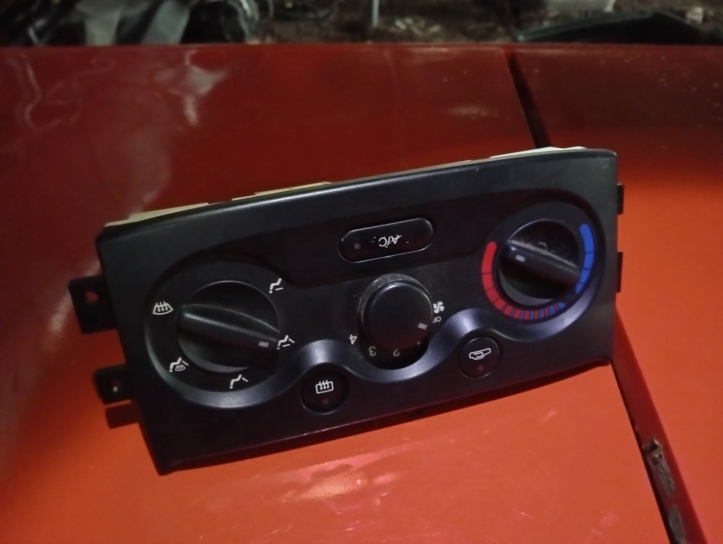 Chevrolet | Aveo | Climate Control