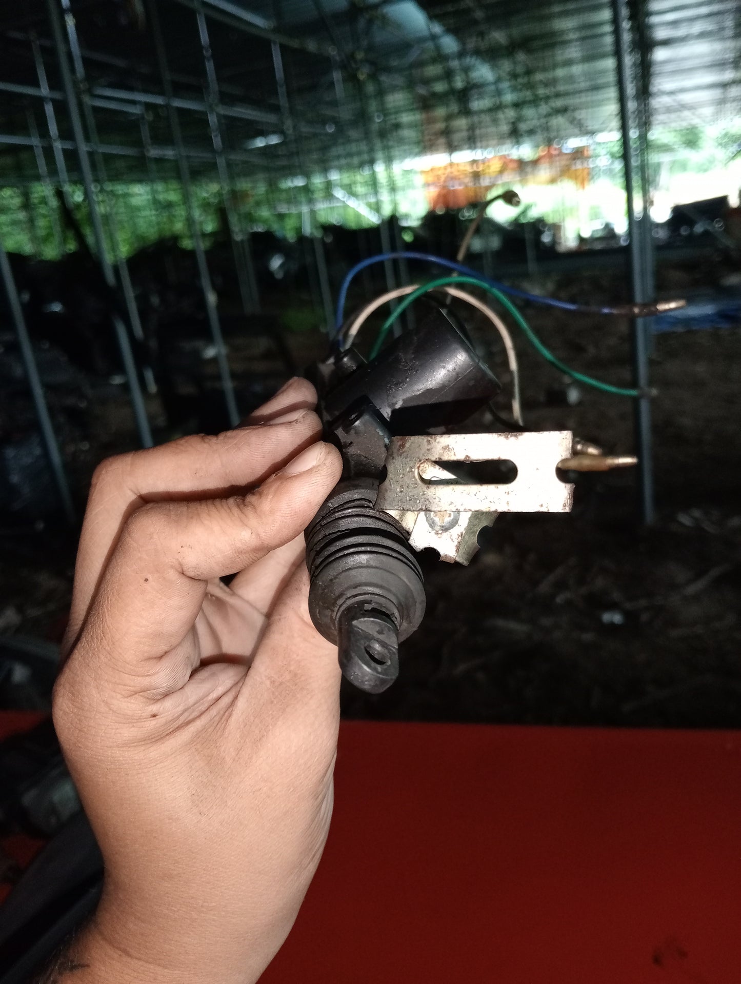 Chevrolet | Aveo | Central Switch