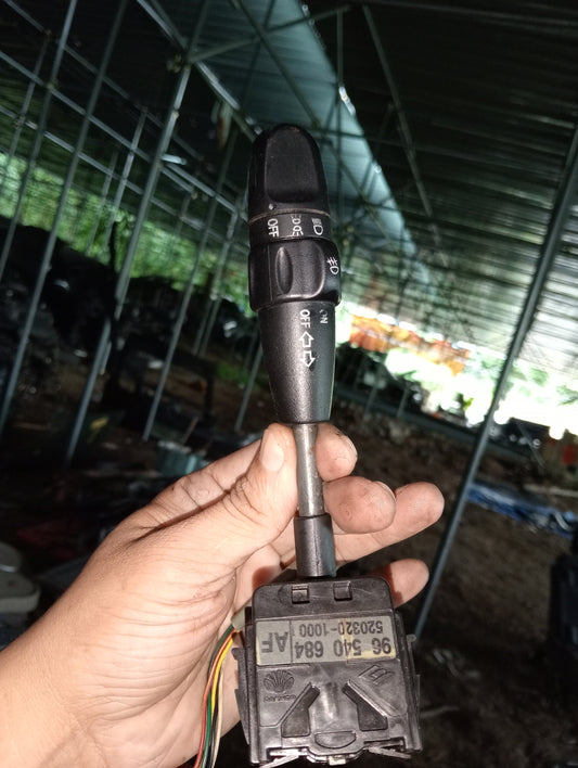 Chevrolet | Aveo | Headlight / Signal Light Switch