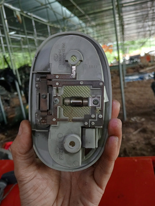 Chevrolet | Aveo | Dome Light