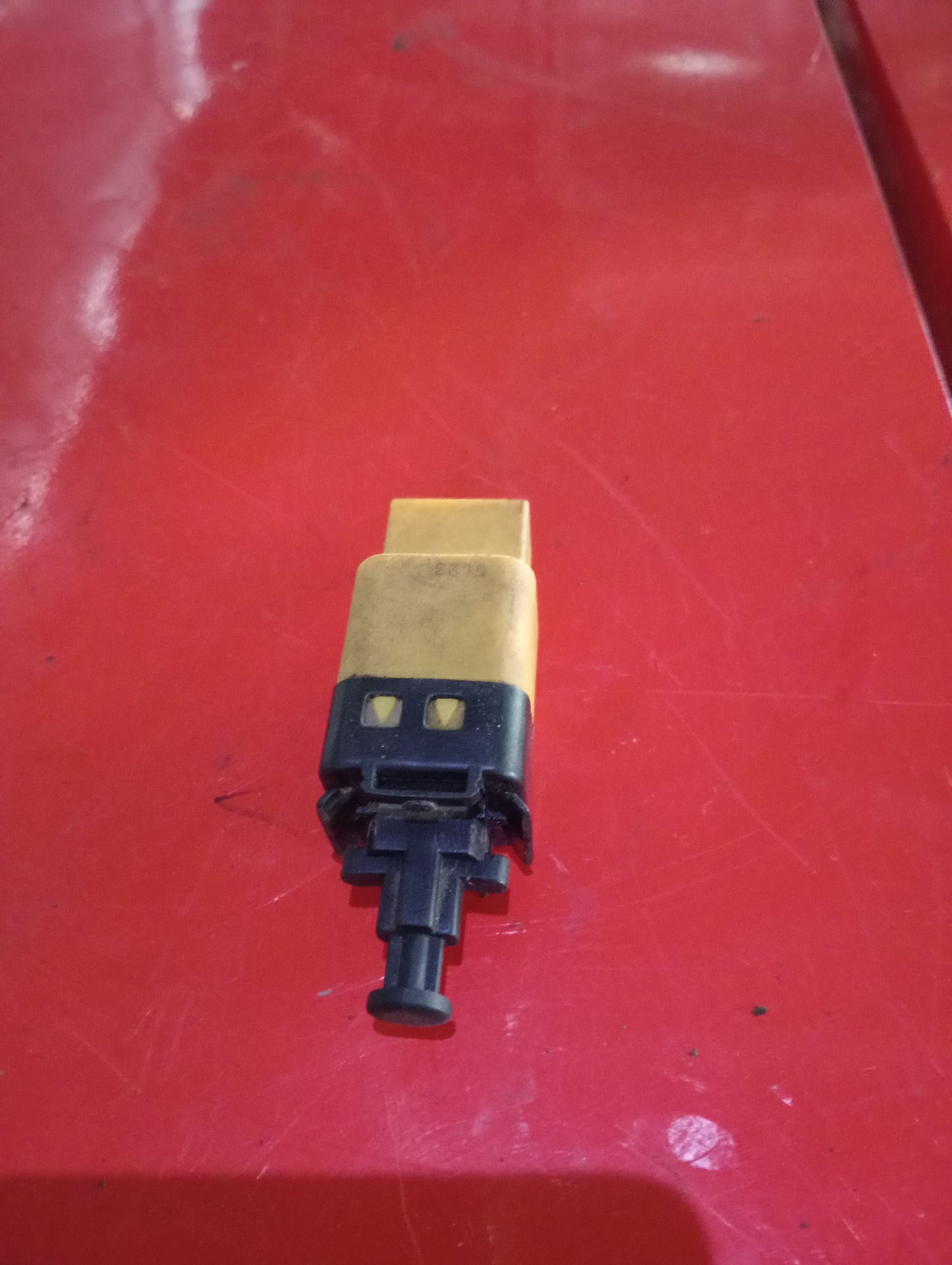 Chevrolet | Aveo | Brake Light Switch