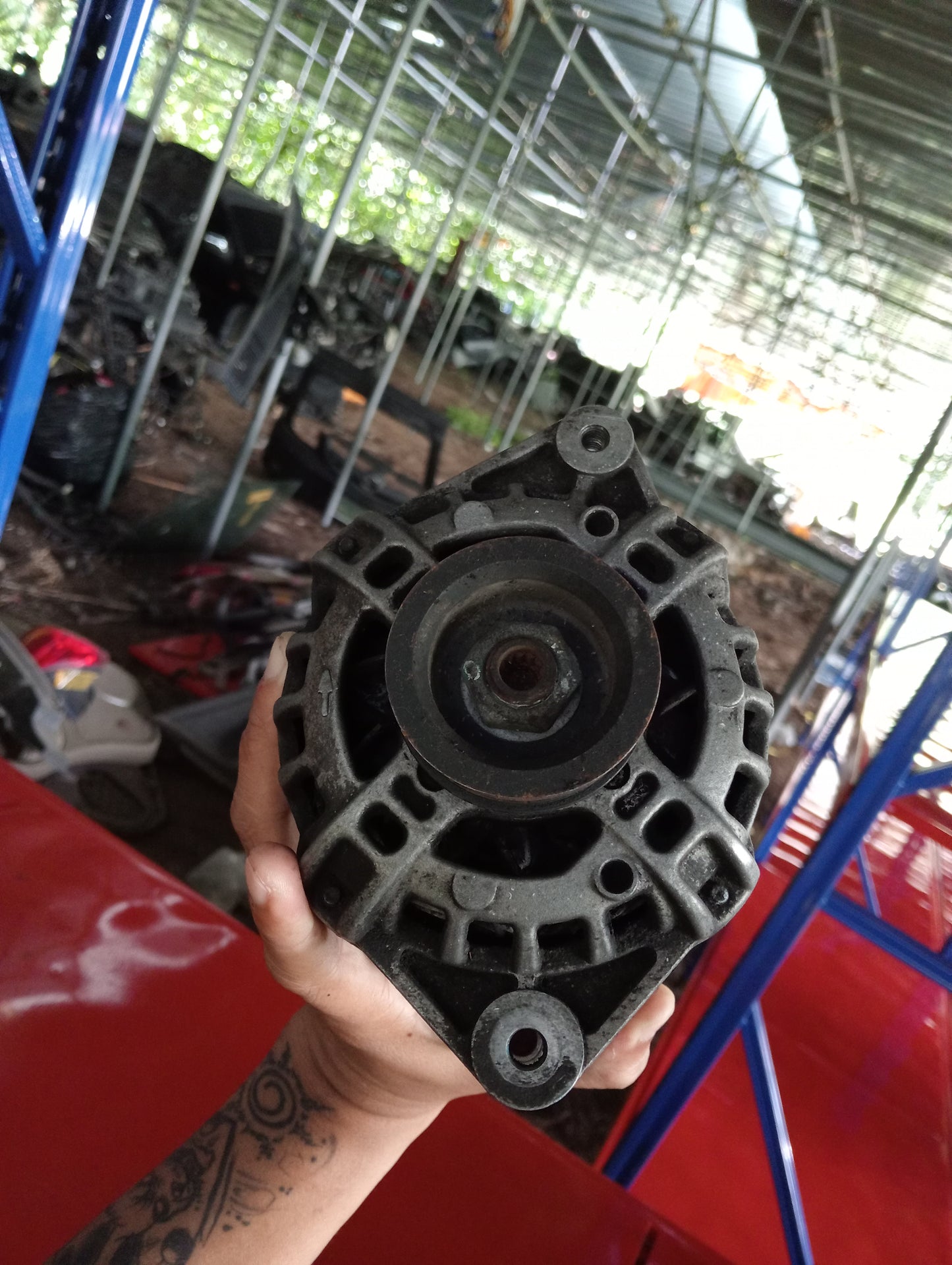 Ford Explorer | Eddie Bauer | Alternator