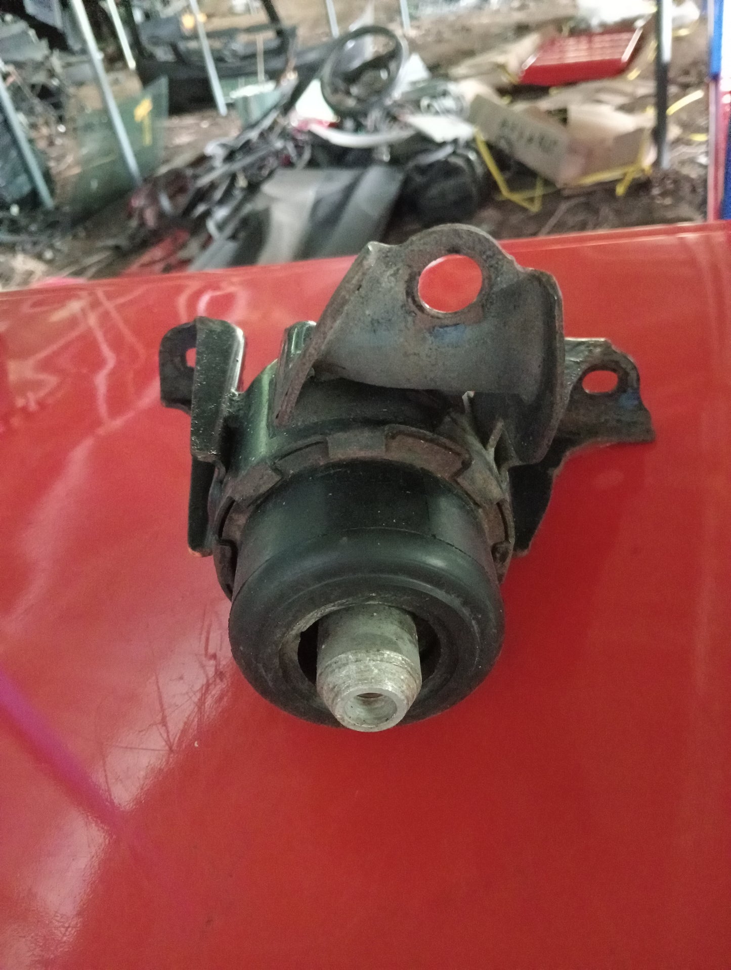 Ford Explorer | Eddie Bauer | Engine Support