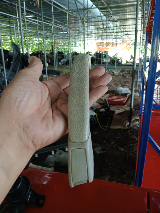 Mitsubishi | Cedia | Ceiling Handle