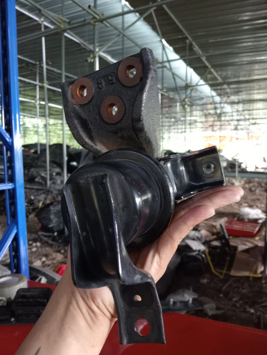 Mitsubishi | Cedia | Engine Support