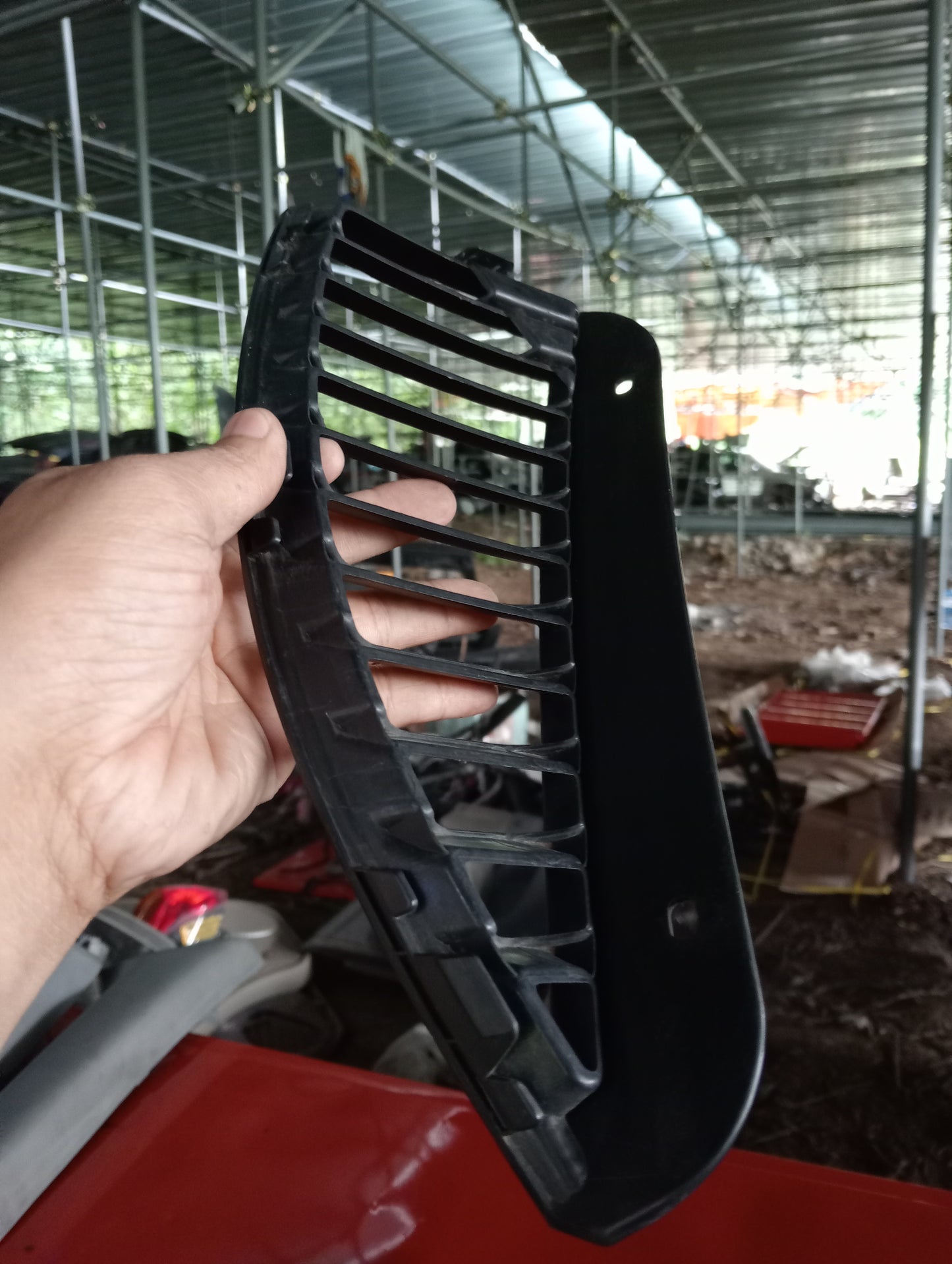 Mitsubishi | Cedia | Inner Grill
