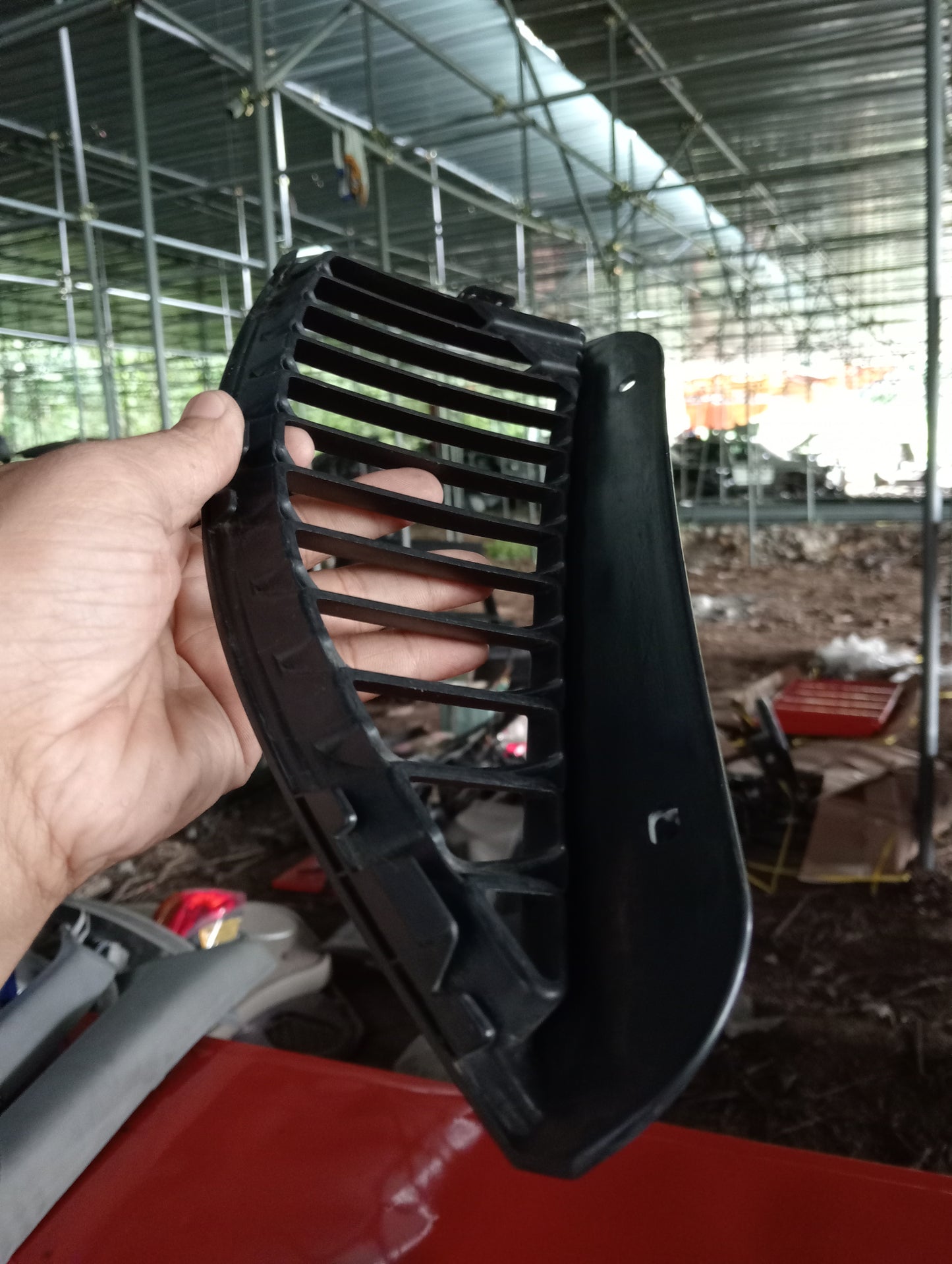 Mitsubishi | Cedia | Inner Grill