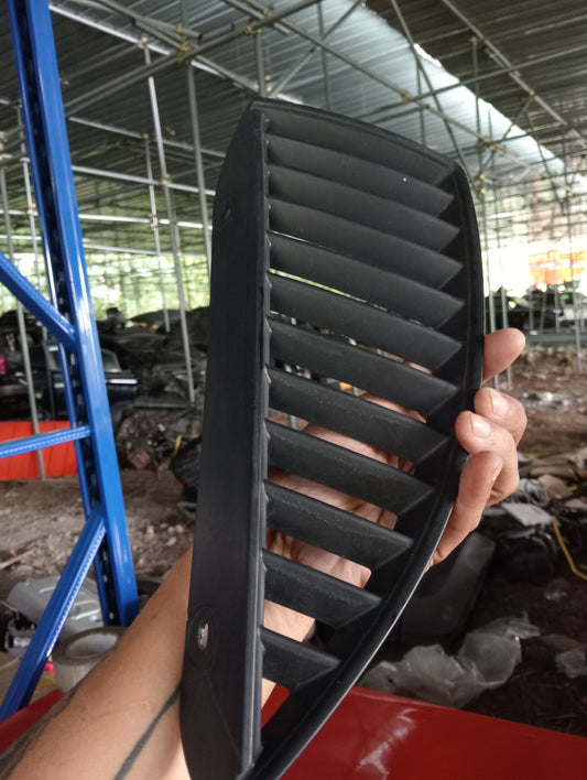 Mitsubishi | Cedia | Inner Grill