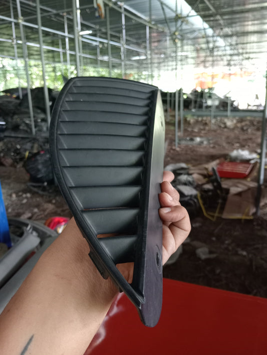 Mitsubishi | Cedia | Inner Grill