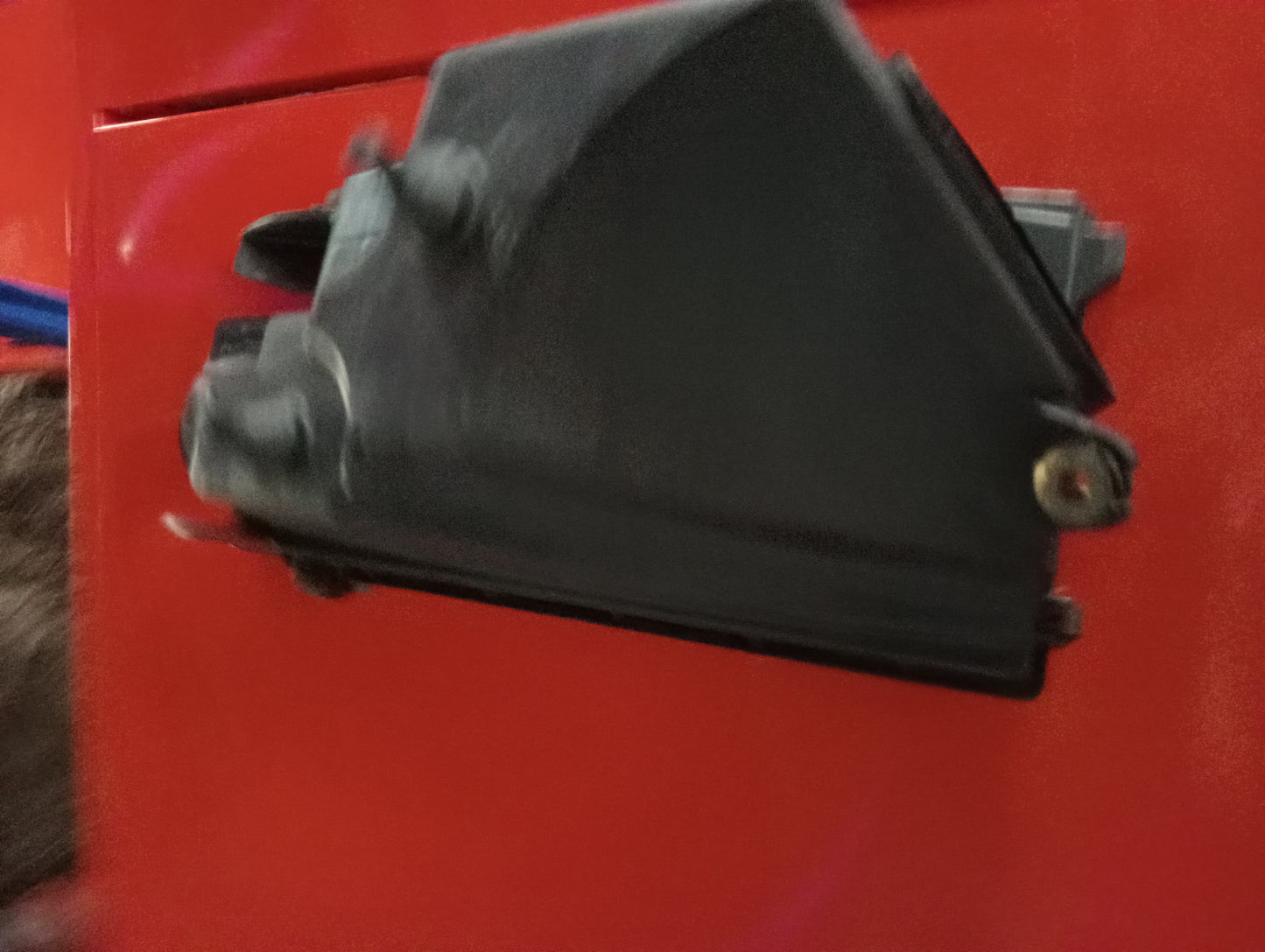 Mitsubishi | Cedia | Upper Air Box Cover