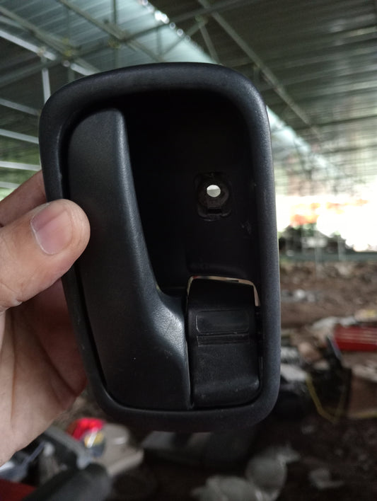 Mitsubishi | Cedia | Rear Passenger Side Inner Door Handle