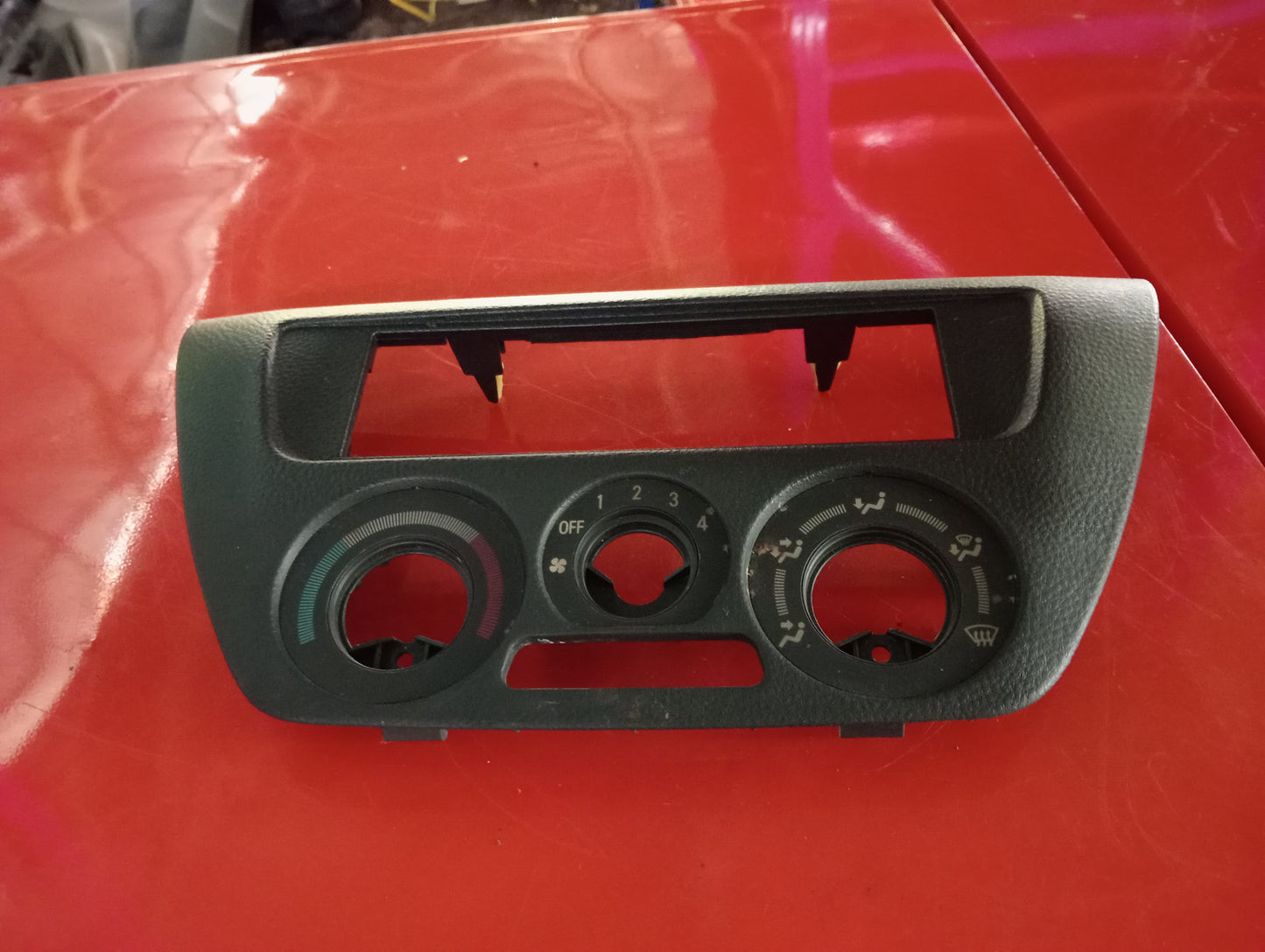 Mitsubishi | Cedia | Climate Control Frame