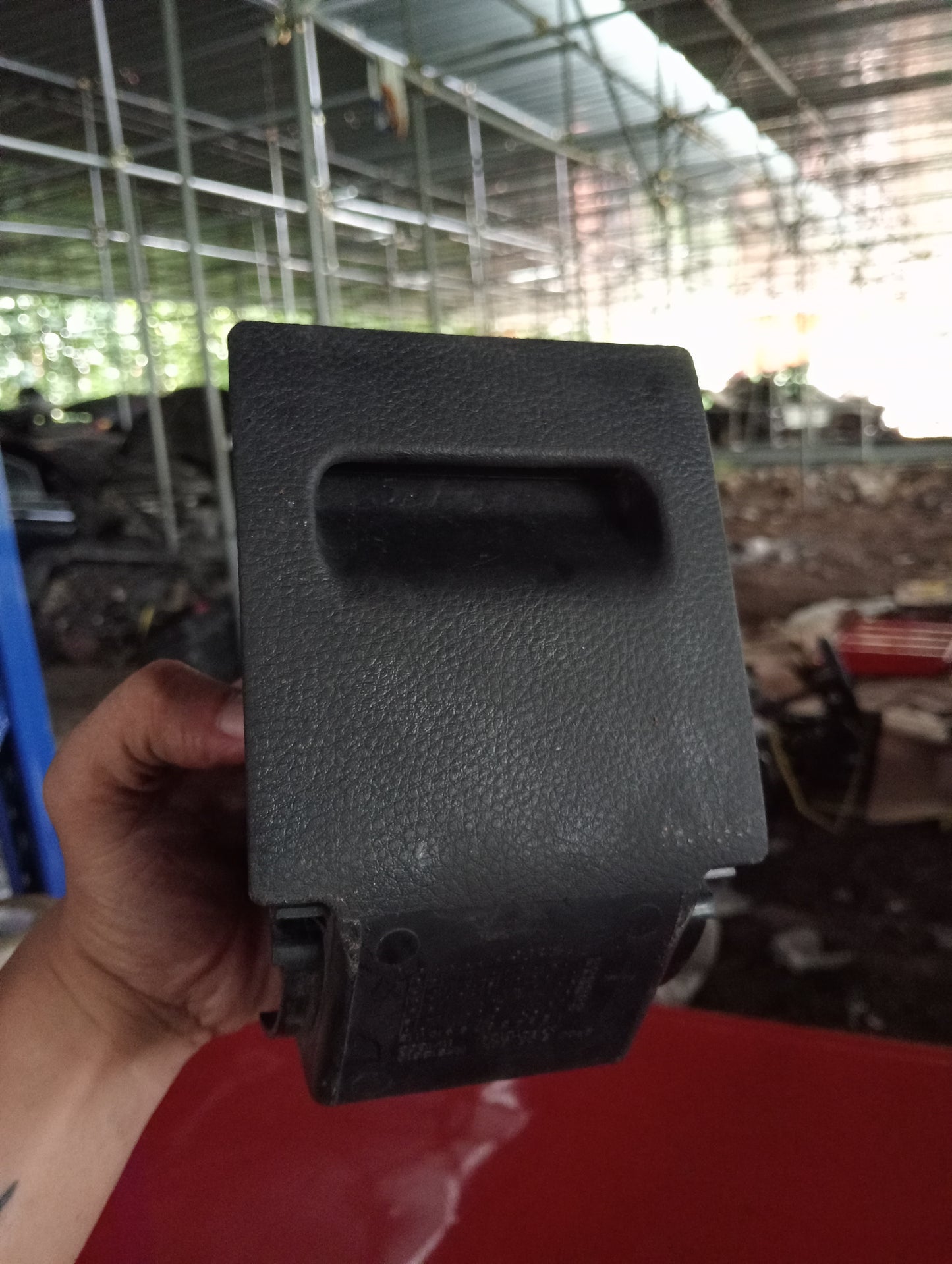 Mitsubishi | Cedia | Coin Holder