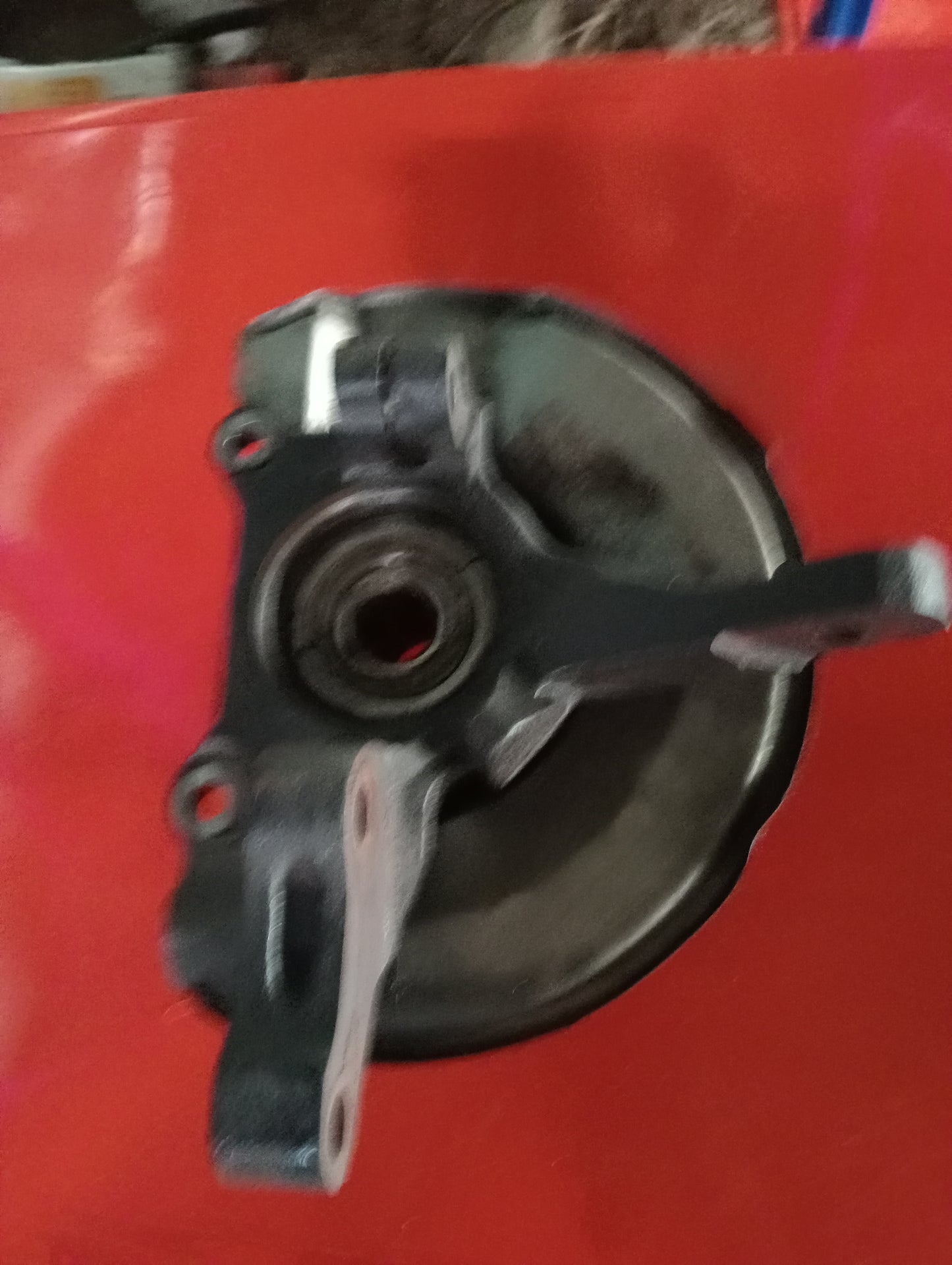 Mitsubishi | Cedia | Wheel Hub Spindle Driver Side