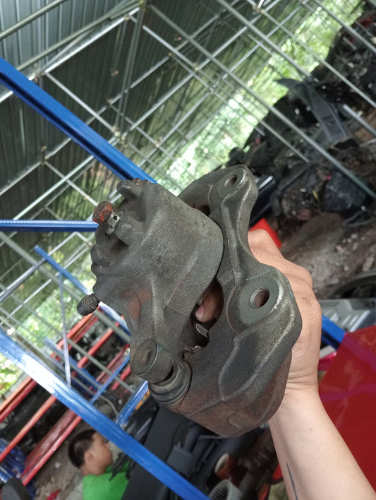 Mitsubishi | Cedia | Brake Caliper Driver Side