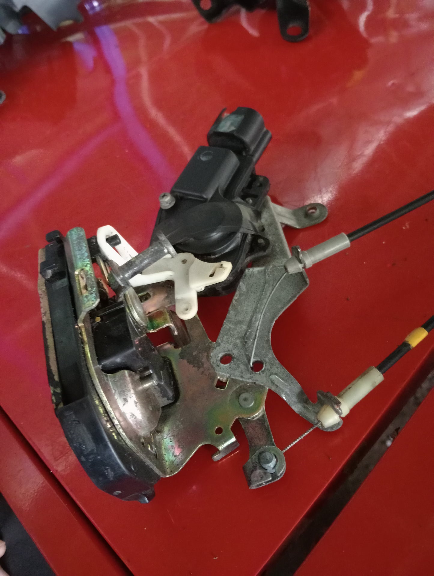 Toyota | Altis | 2005 | Actuator Lock Driver Side