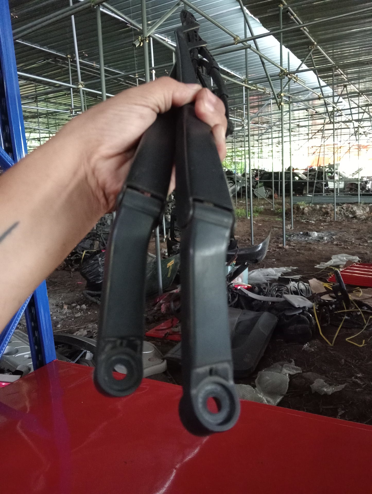 Toyota | Altis | 2005 | Wiper Arm L&R