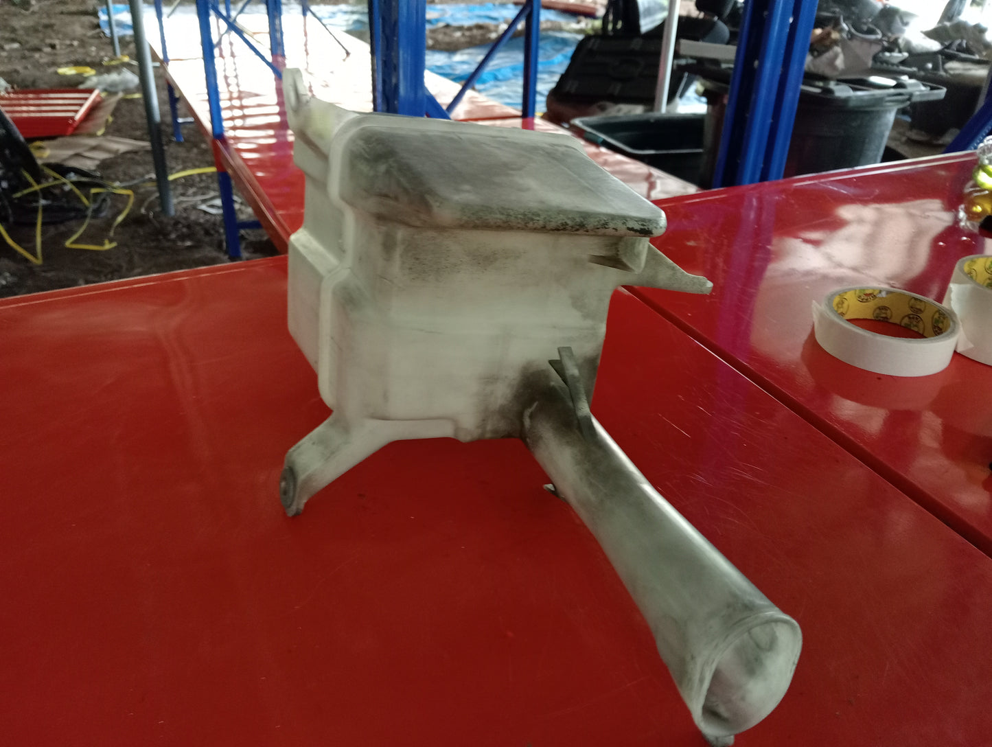 Toyota | Altis | 2005 | Washer Tank With Motor (No Cap)
