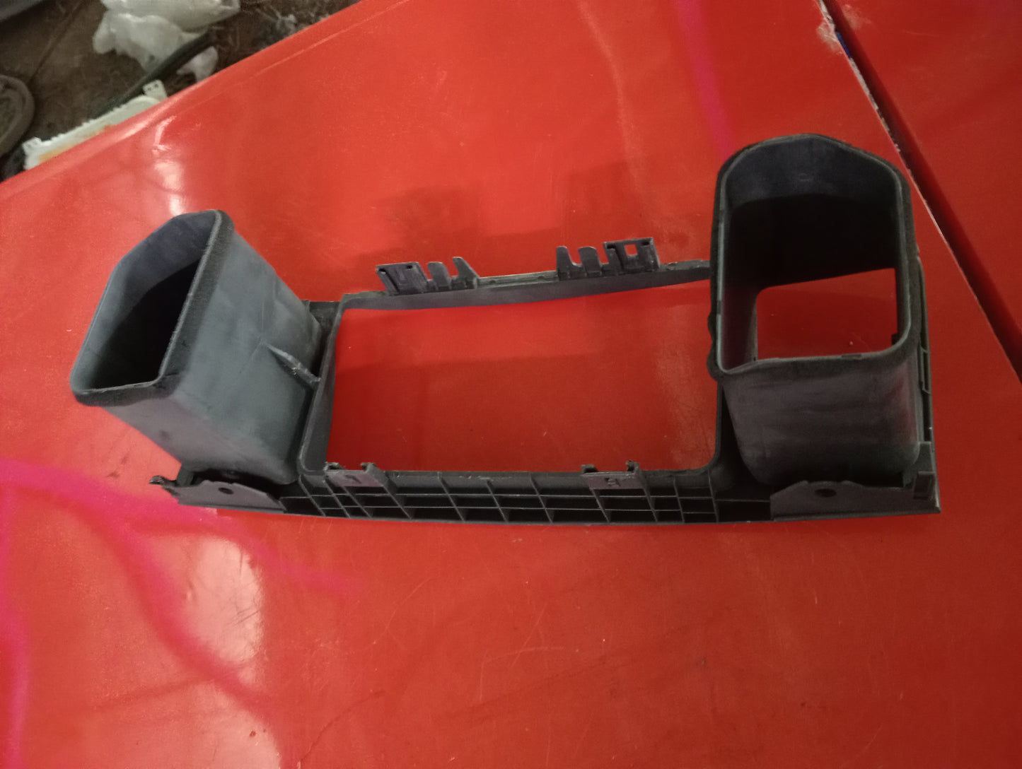 Toyota | Altis | 2005 | Center Louver Frame