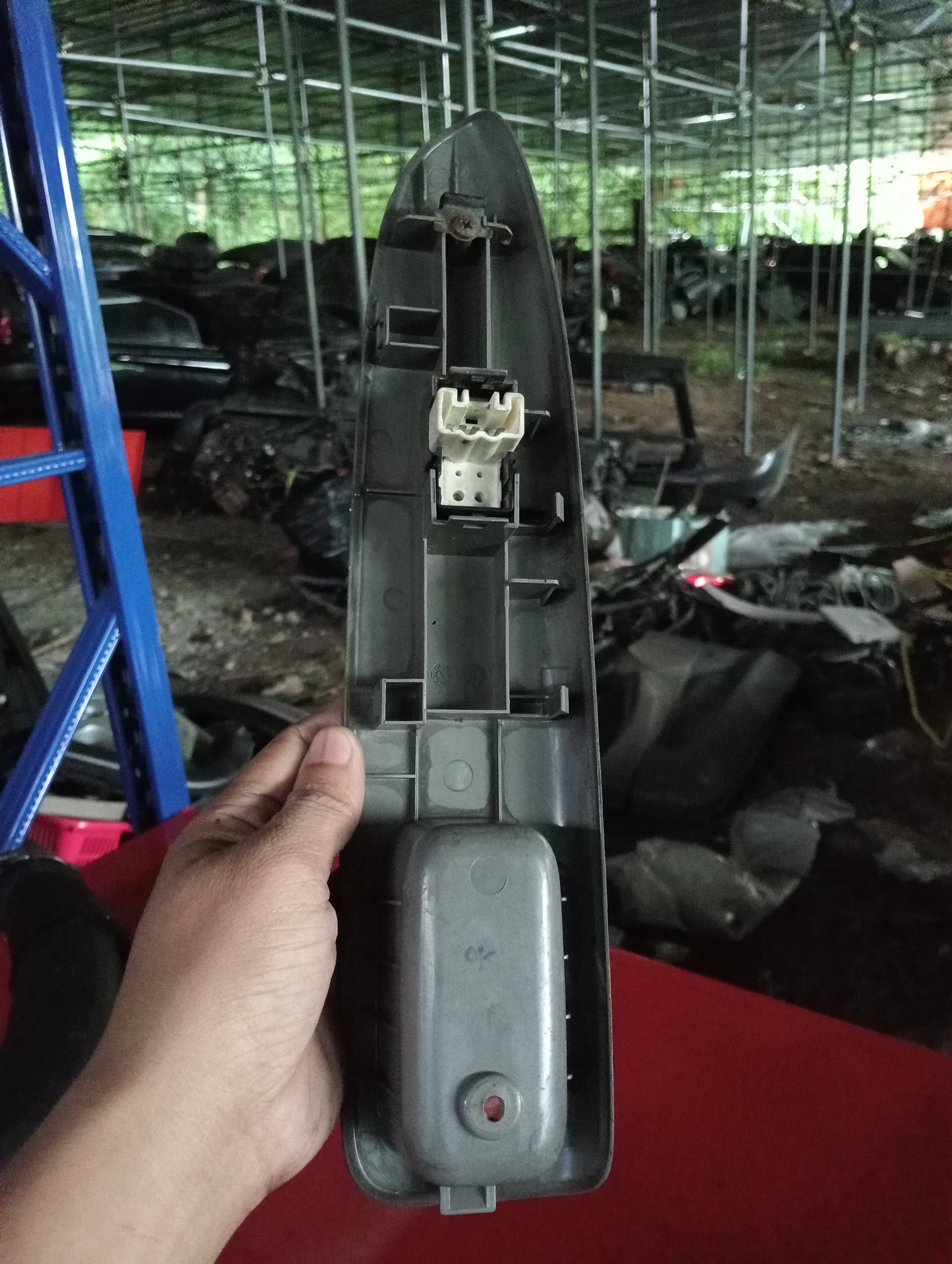 Toyota | Altis | 2005 | Window Switch With Cover Rear Passenger Side