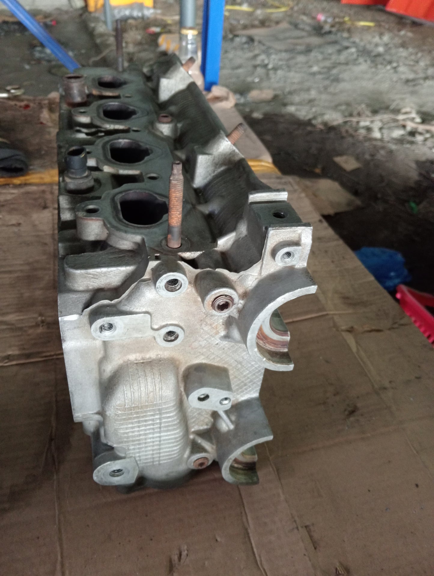 Chevrolet | Optra 1.6 | Cylinder Head