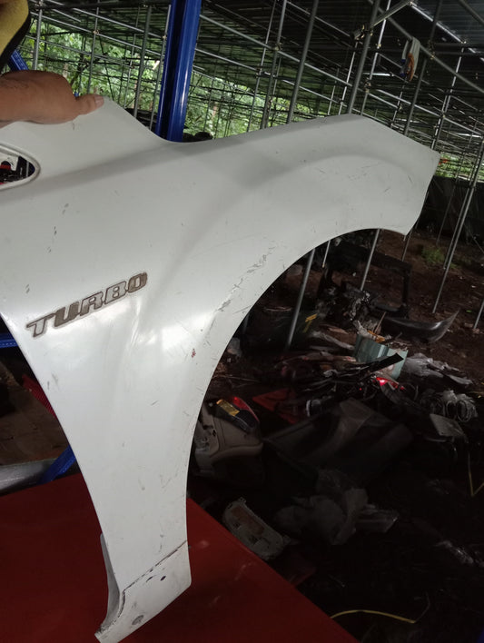 Hyundai Accent | CRDI | Fender Passenger Side