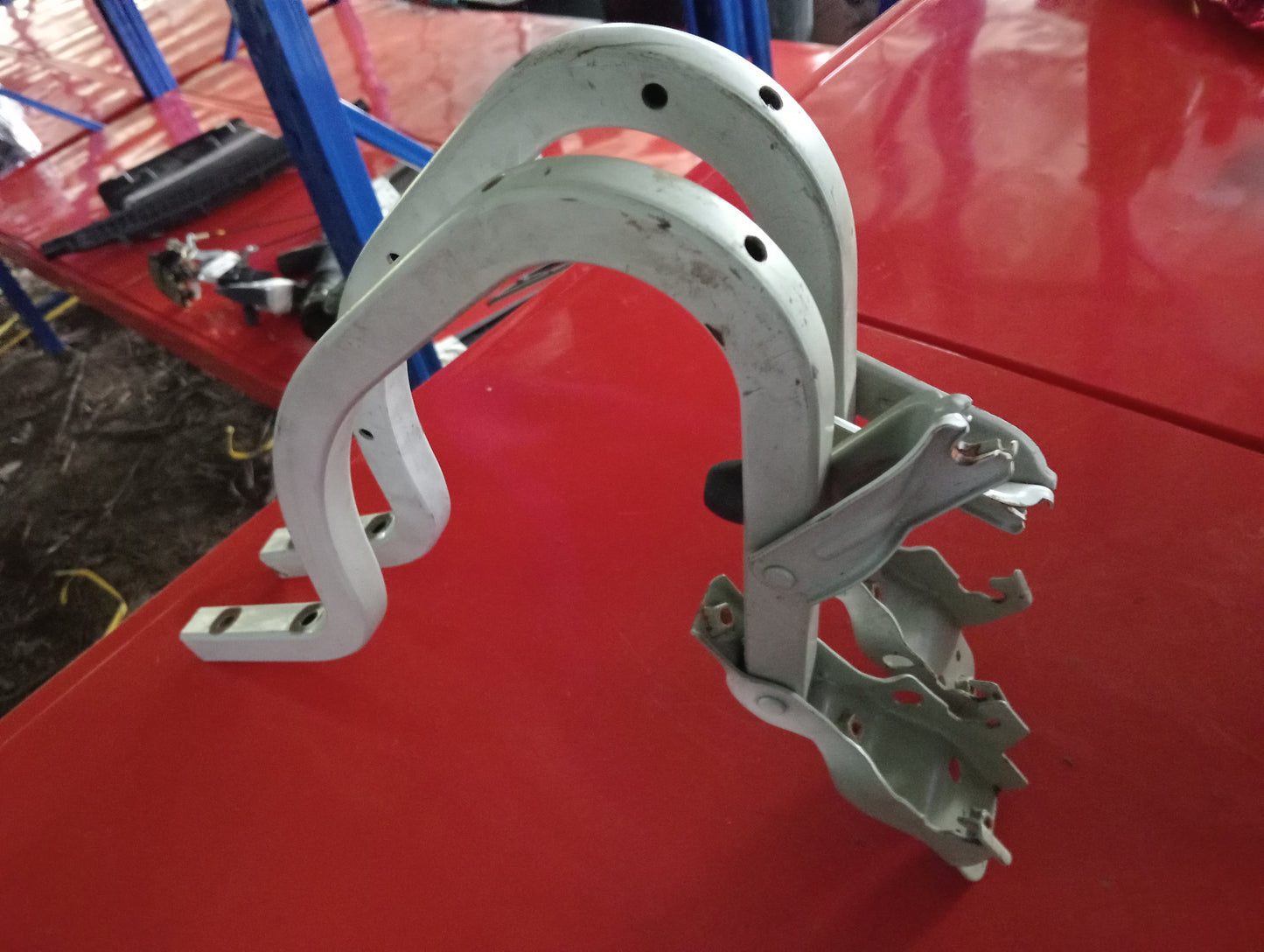 Hyundai Accent | CRDI | Trunk Bracket