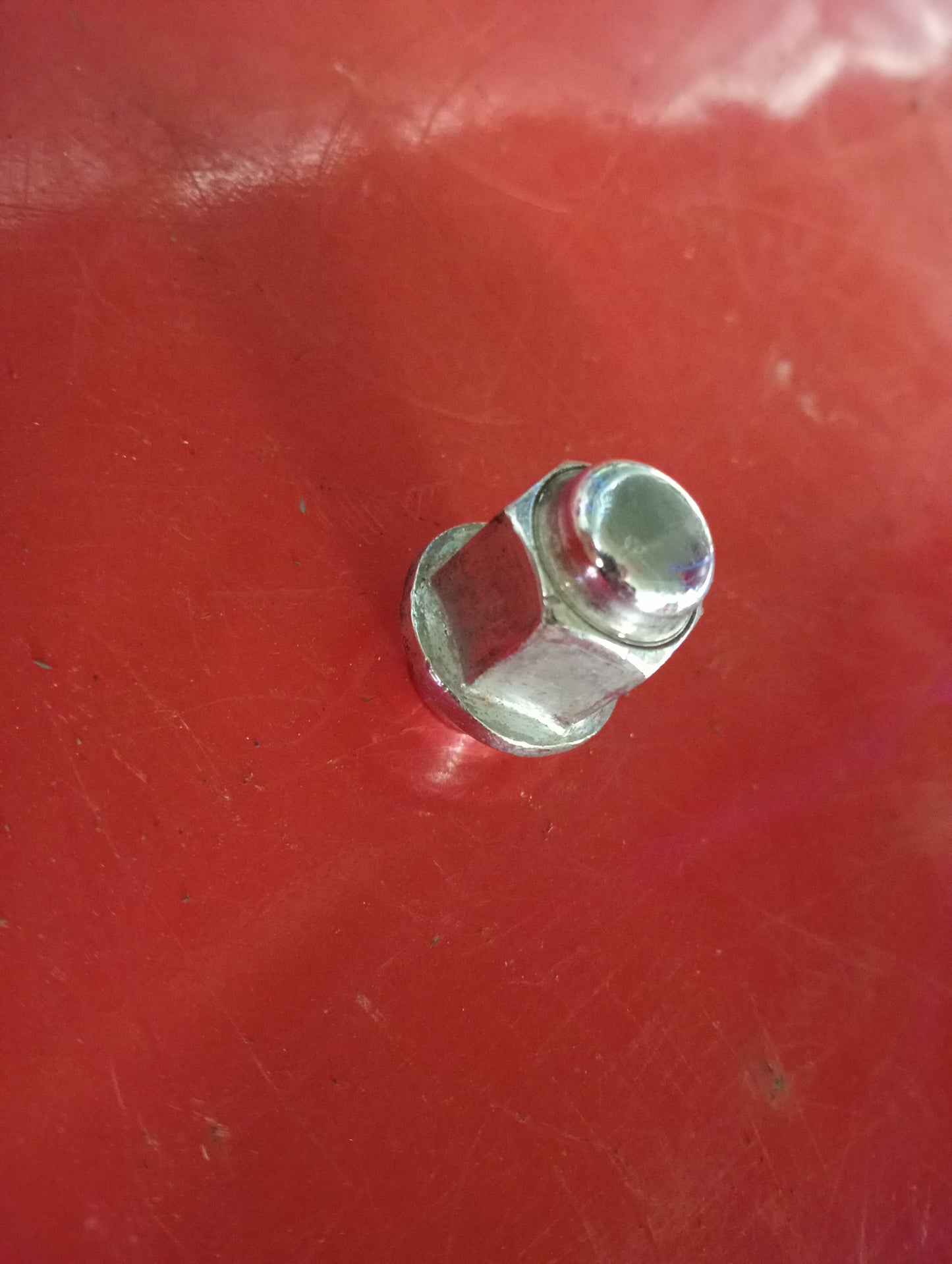 Hyundai Accent | CRDI | Stud nut