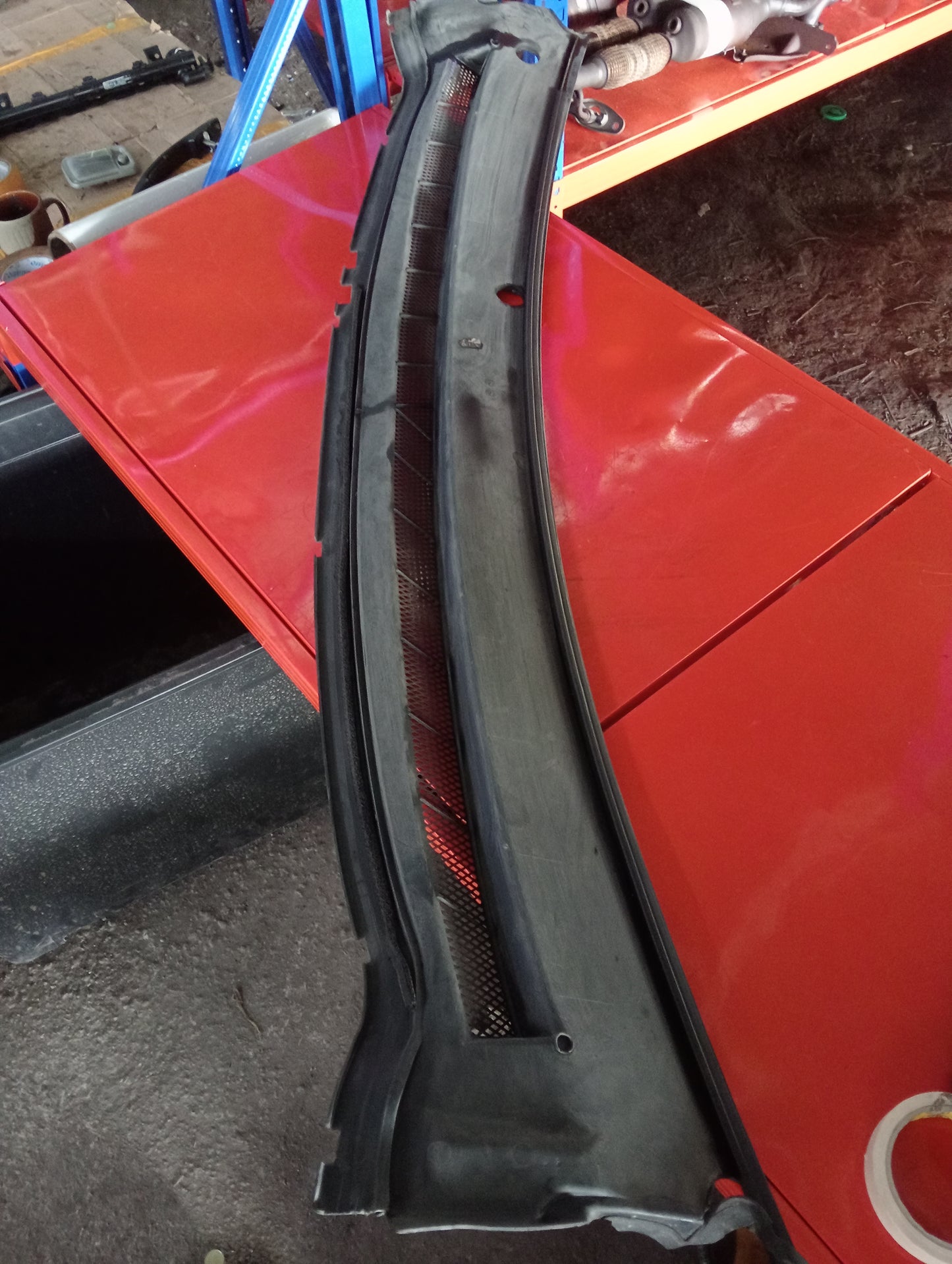 Ford Focus | 1.8 | Gas | Cowl Cover