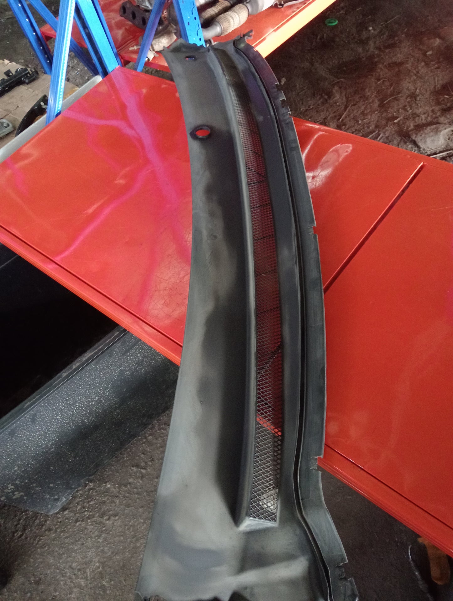 Ford Focus | 1.8 | Gas | Cowl Cover