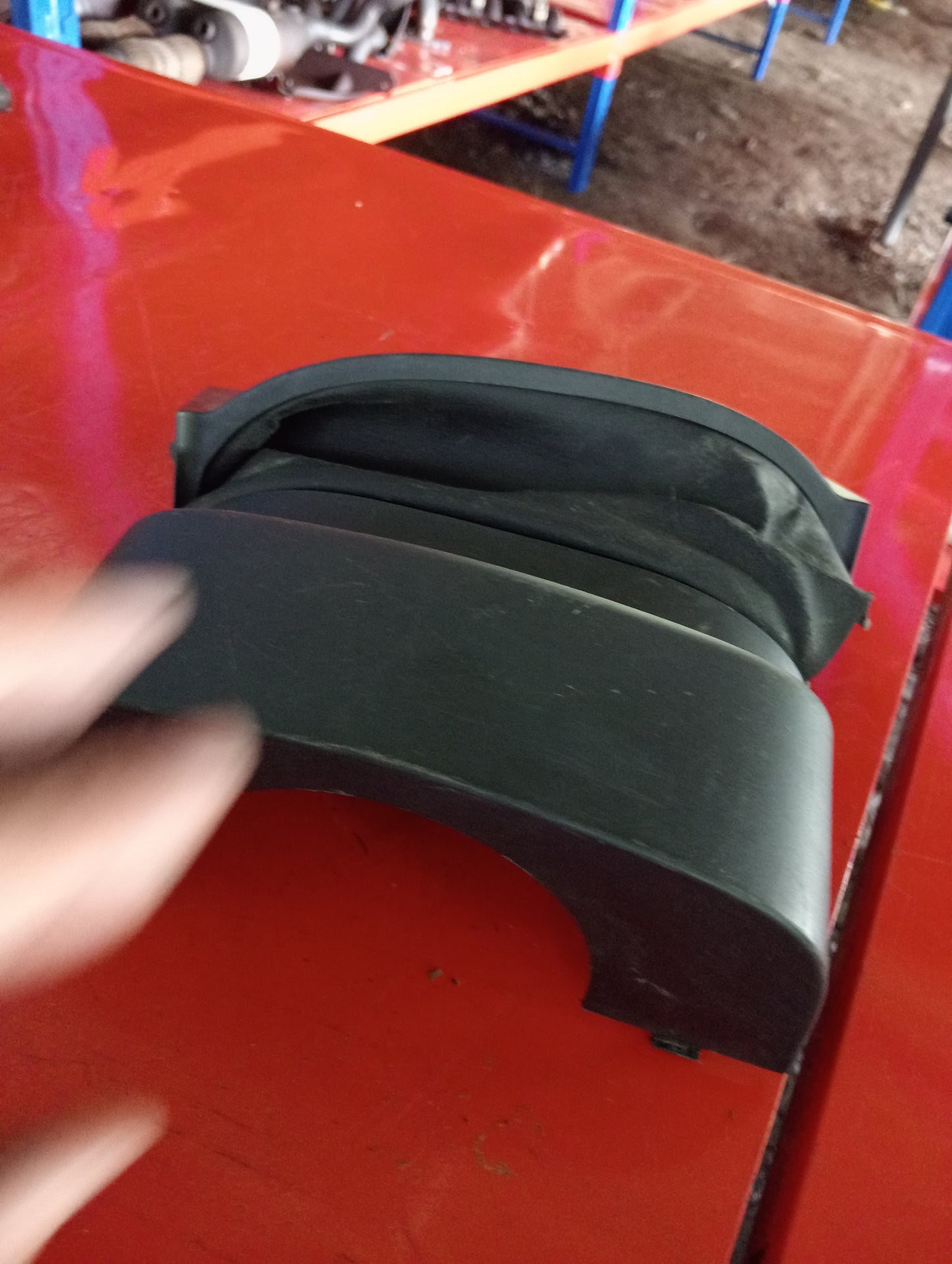 Ford Focus | 1.8 | Gas | Steering Wheel Cover
