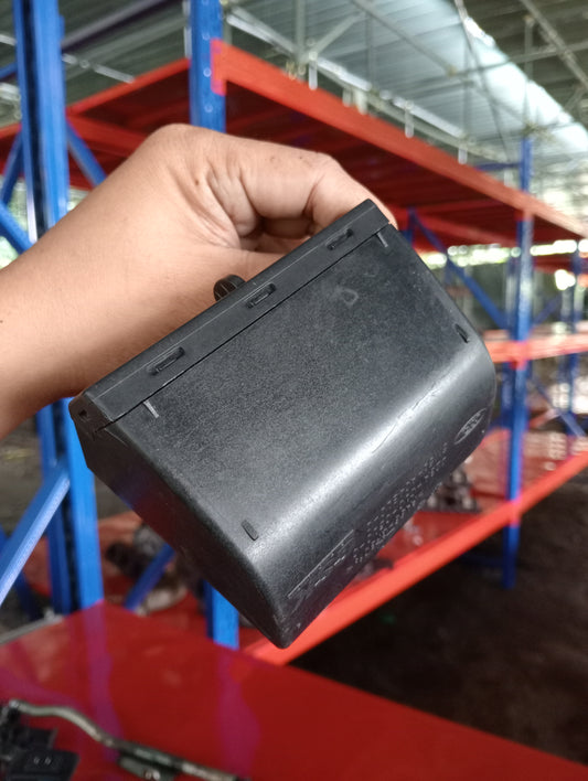 Ford Focus | 1.8 | Gas | Coin Holder