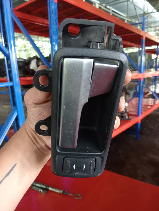 Ford Focus | 1.8 | Gas | Driver Side Inner Door Handle