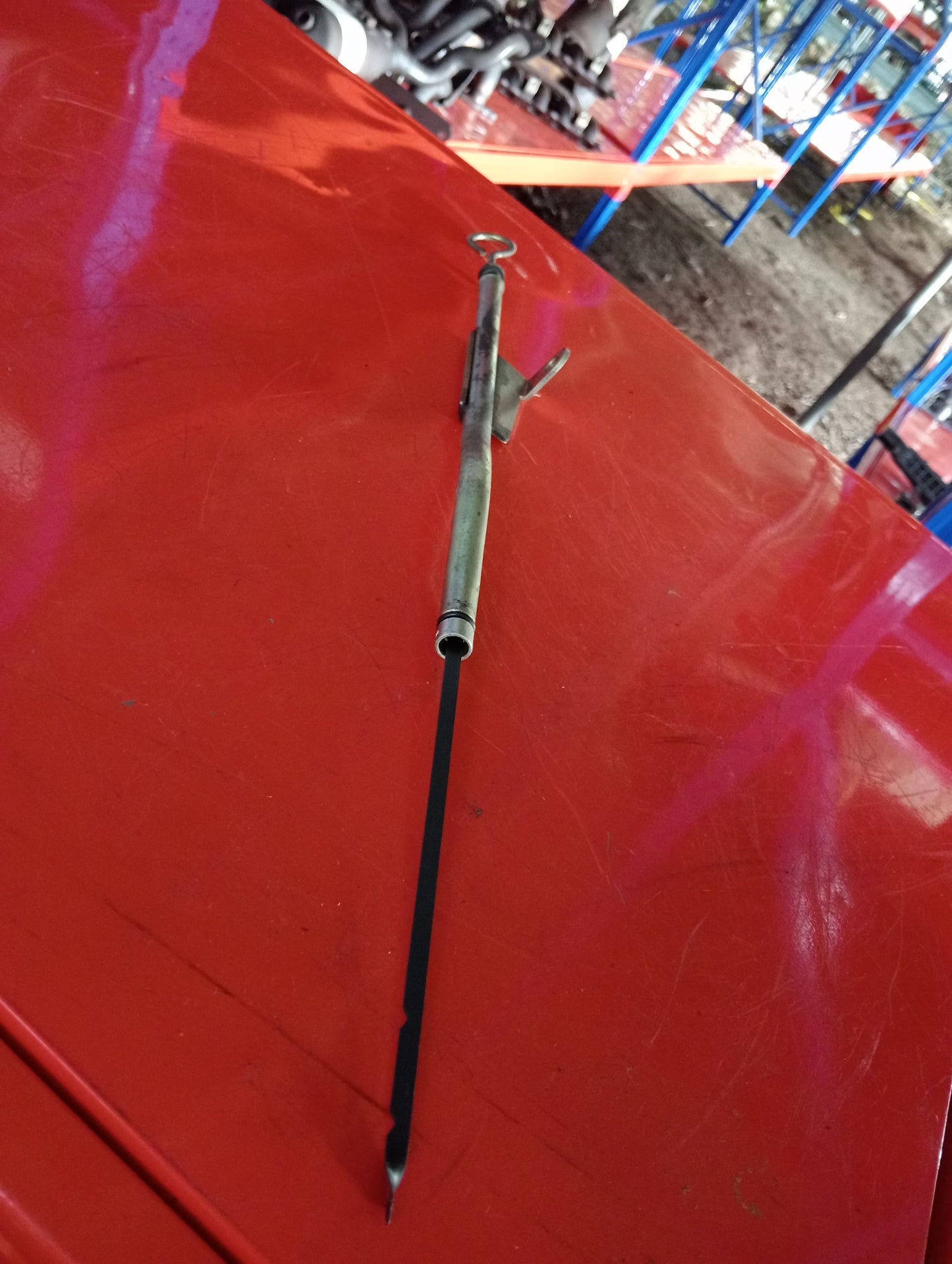 Ford Focus | 1.8 | Gas | Tranny Dipstick