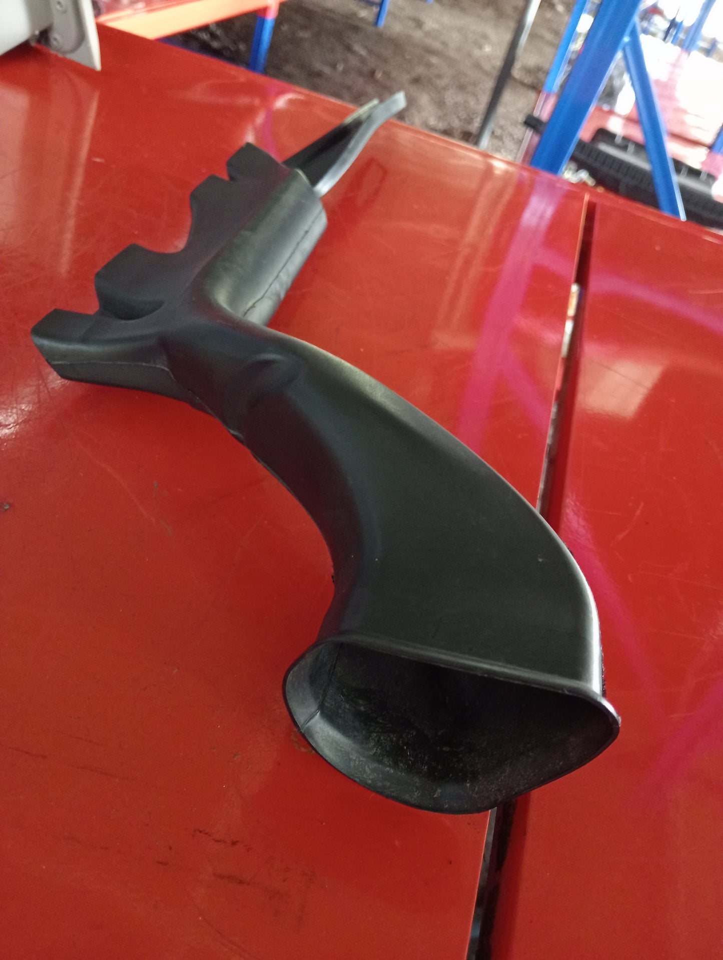 Ford Focus | 1.8 | Gas | Air Intake Pipe