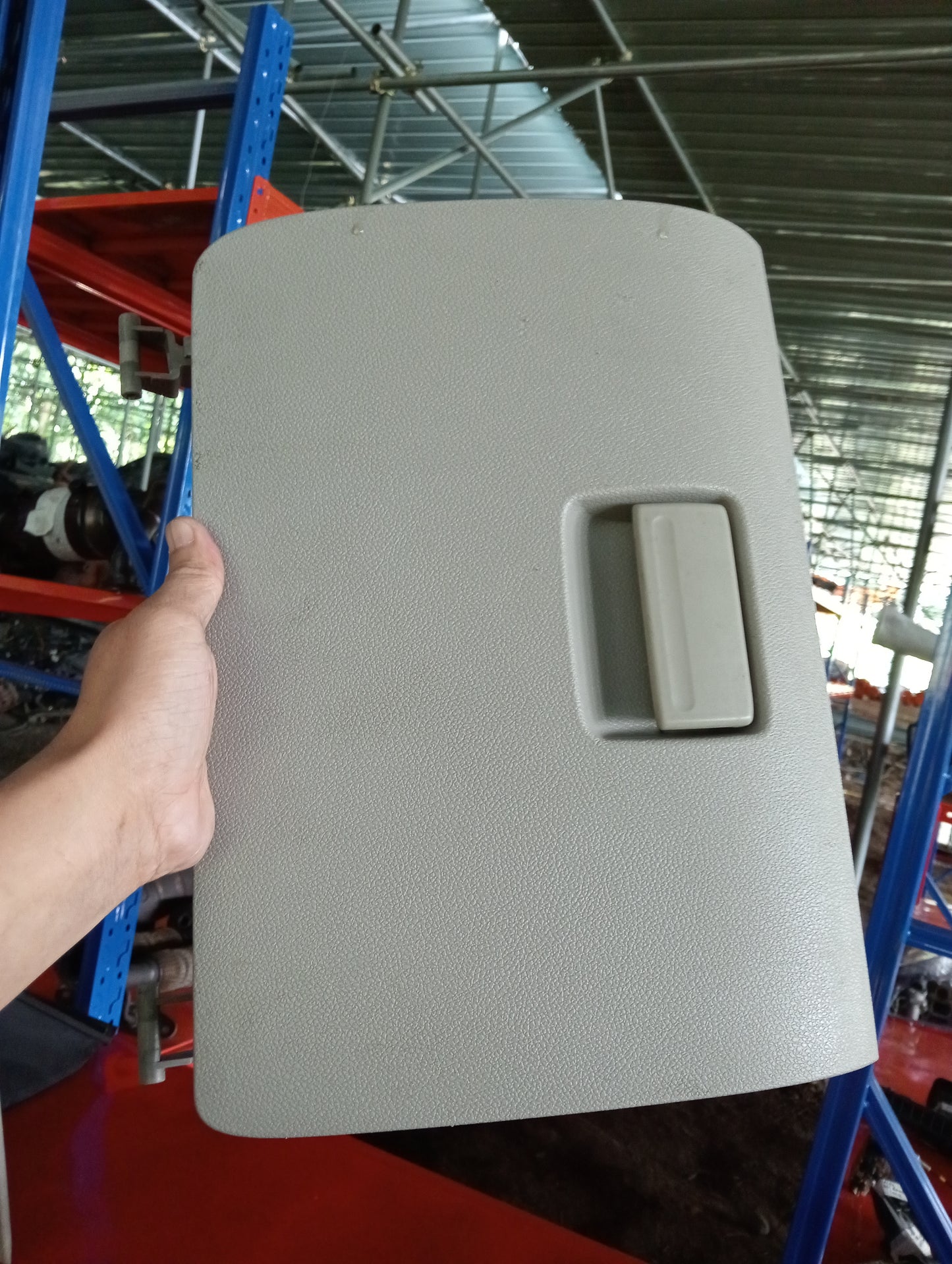 Ford Focus | 1.8 | Gas | Glove Box Cover