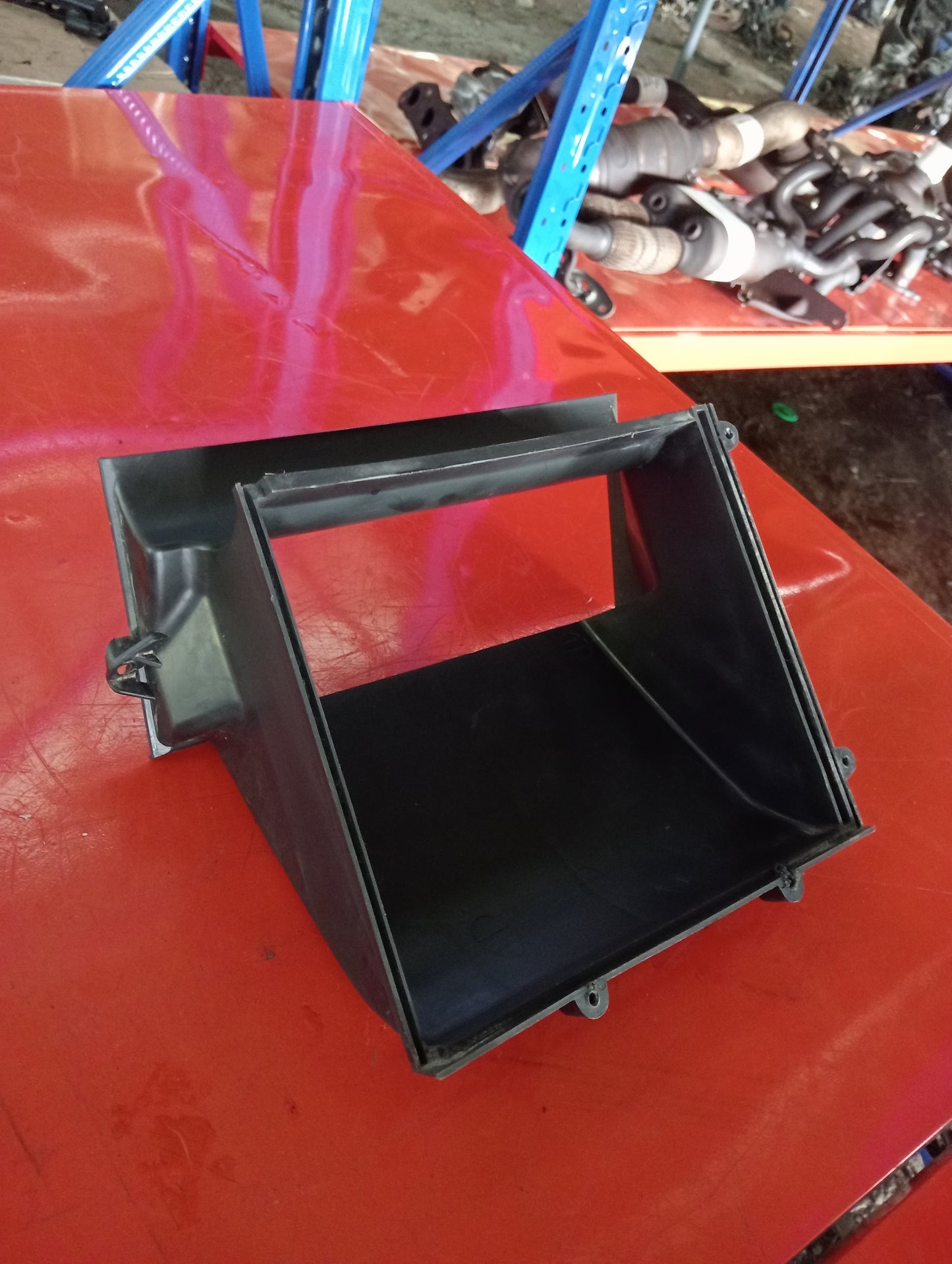 Ford Focus | 1.8 | Gas | Air Duct Cover