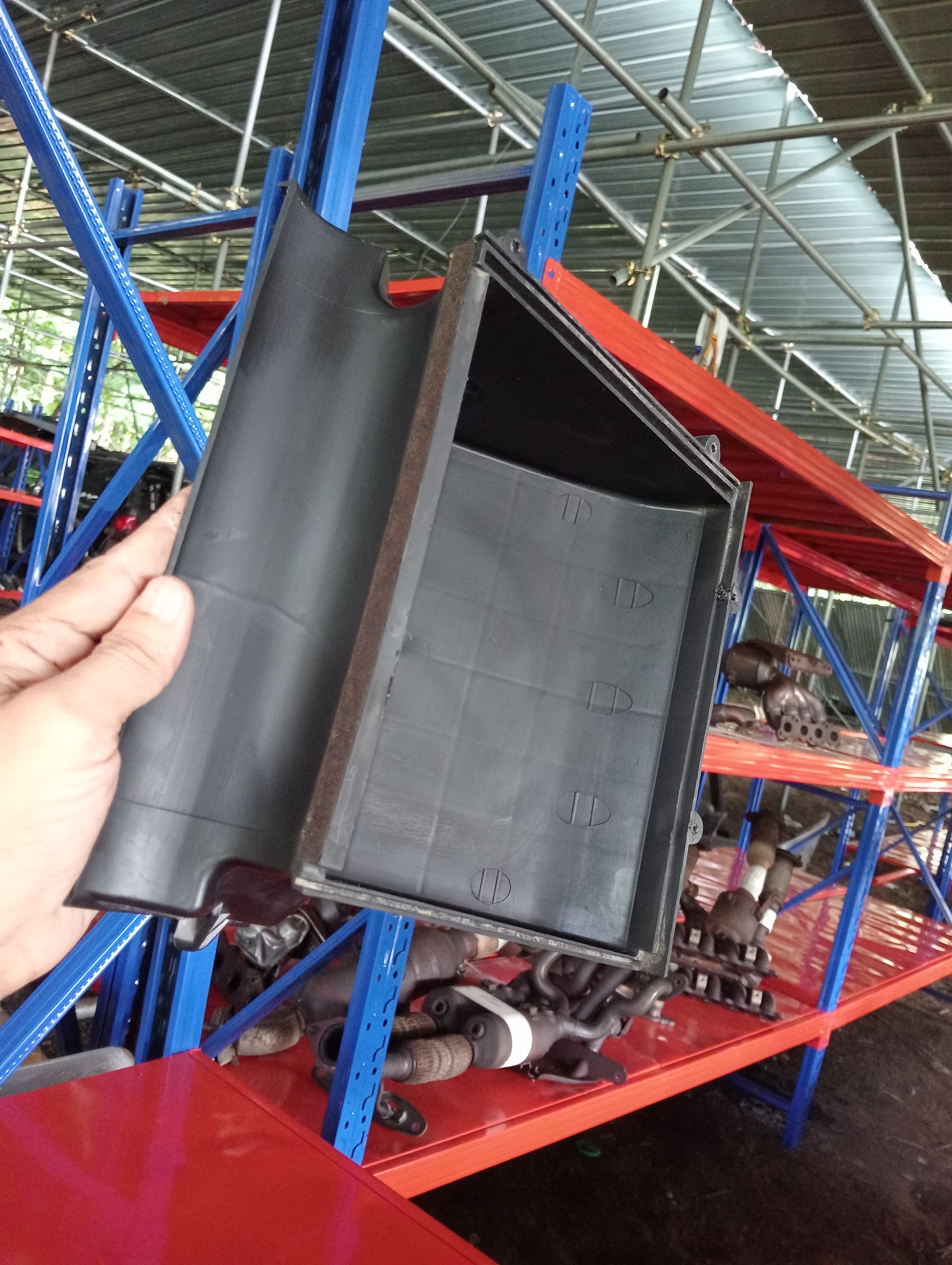 Ford Focus | 1.8 | Gas | Air Duct Cover