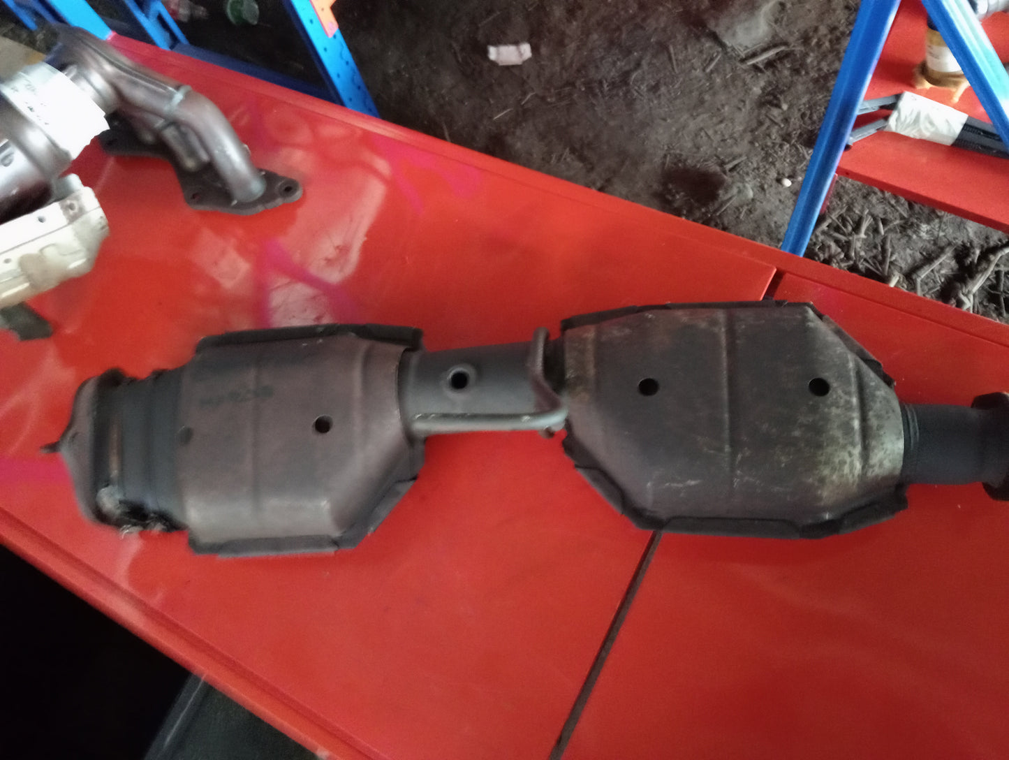 Ford Explorer | Eddie Bauer | Maroon | Catalytic