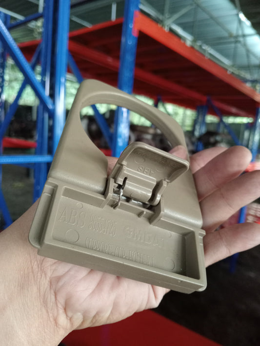 Chevrolet Optra | 1.6 | Cup Holder