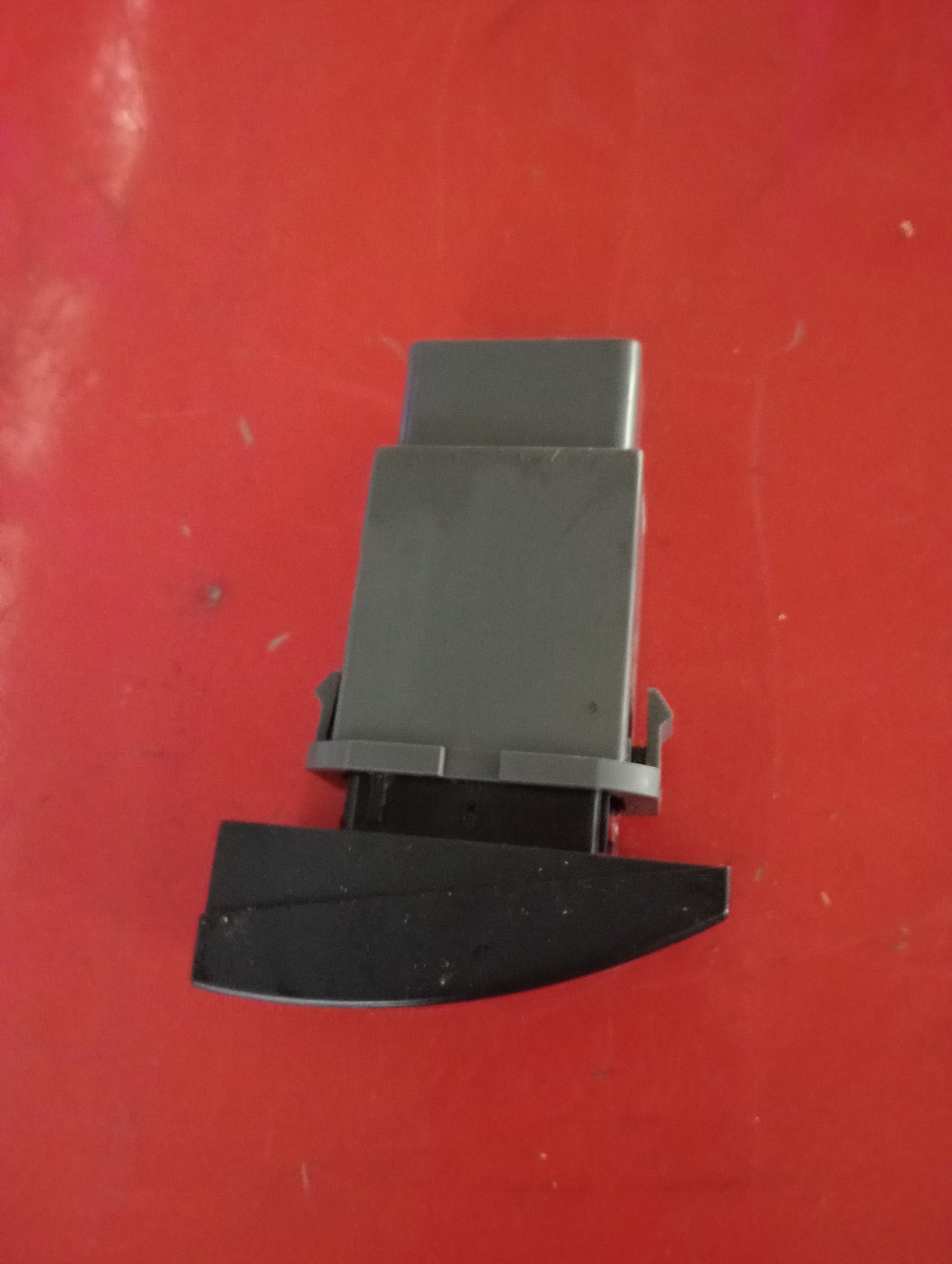 Chevrolet Optra | 1.6 | Hazard Switch