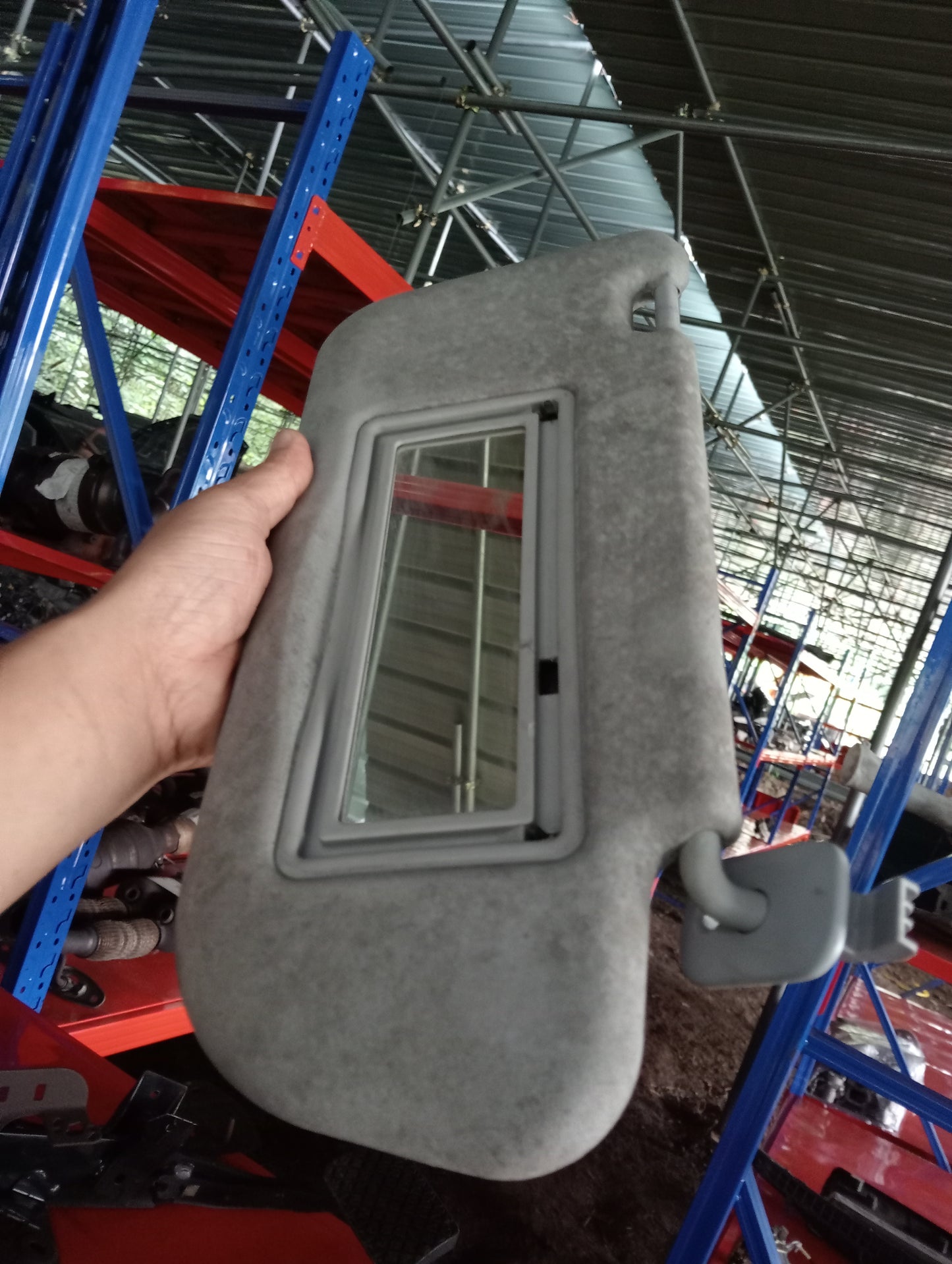 Mazda 3 | Sun Visor Passenger Side