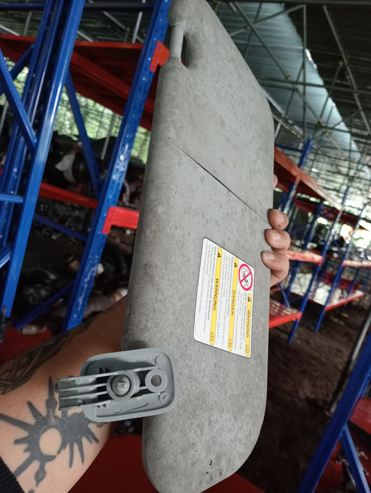 Mazda 3 | Sun Visor Passenger Side